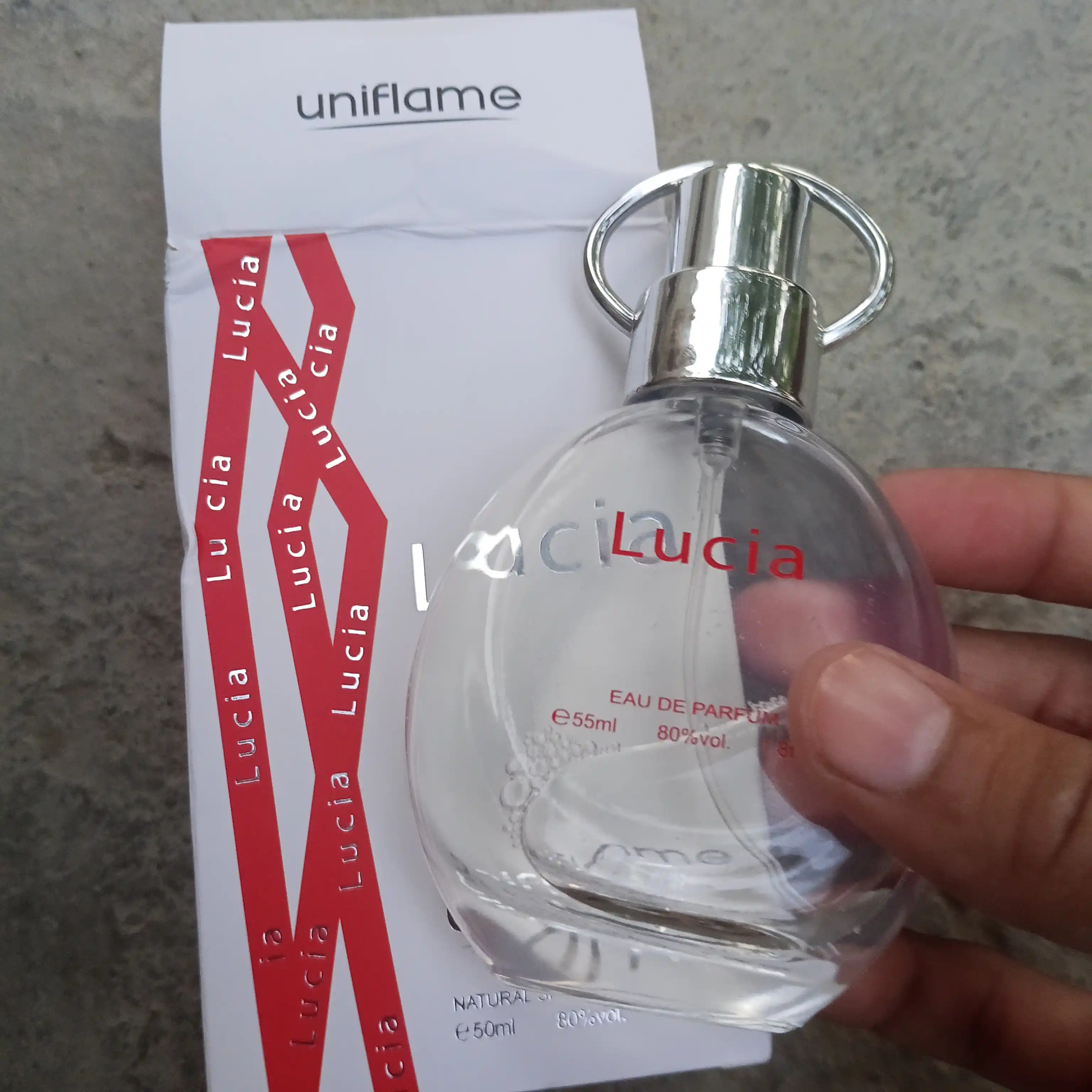 Ayollar uchun parfyumlangan suvi Lucia, 50 ml