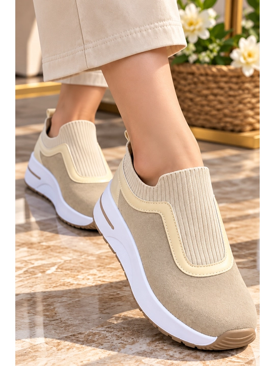 Ayollar krossovkasi, slip-on, qalin platformali, bezakli kundalik oyoq kiyim