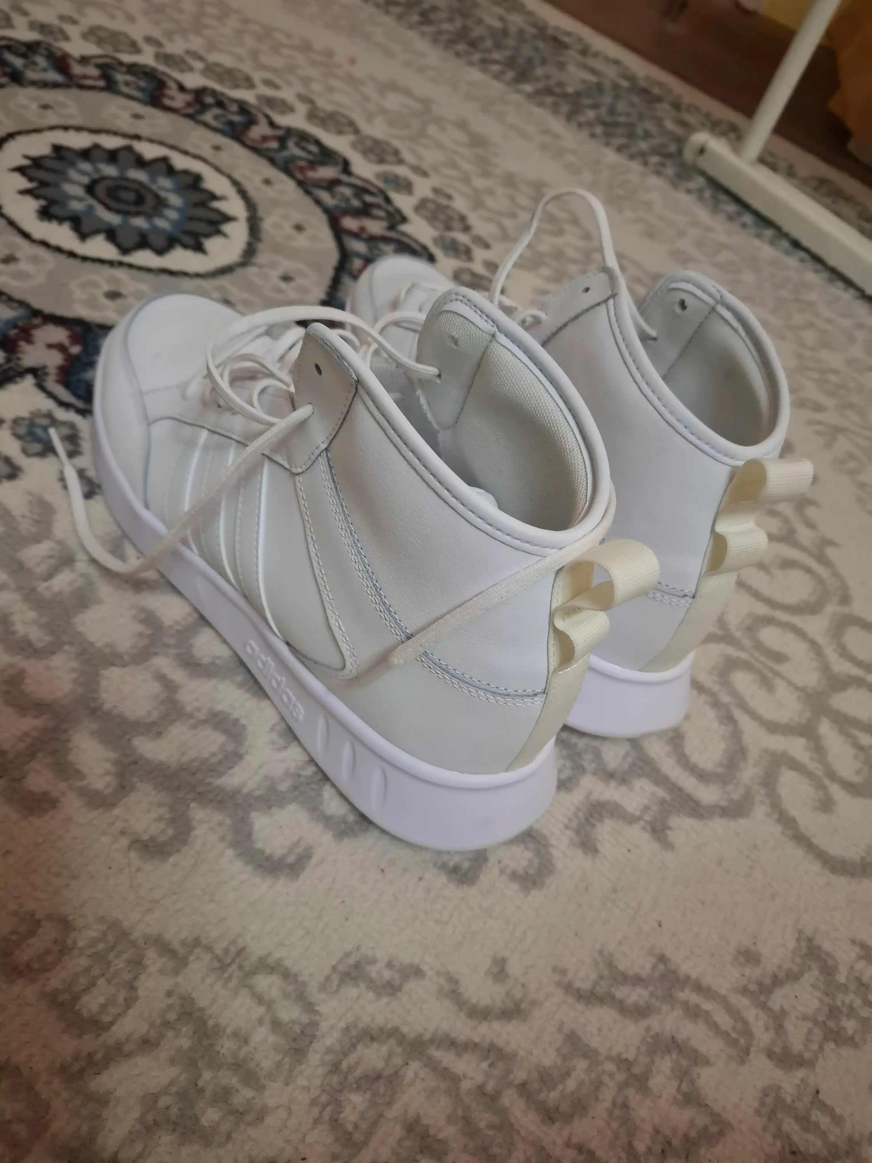 Кроссовки adidas unisex COURT80S MID