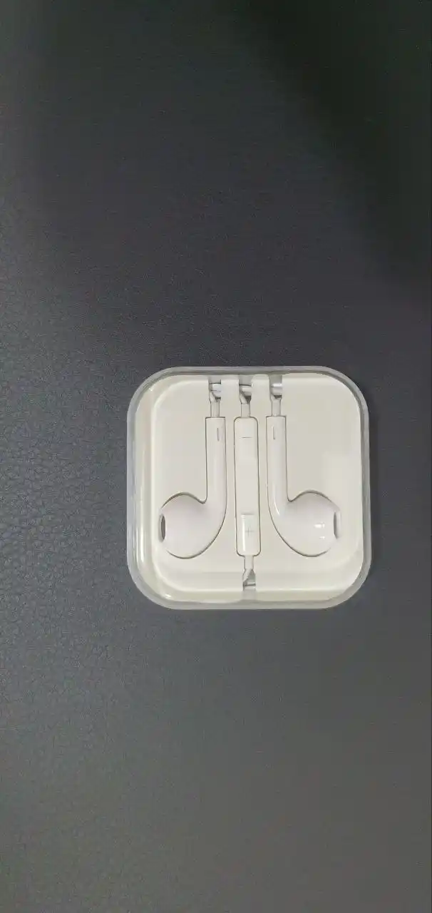 Simli naushnik Type-C / 3.5 mm Jack / Lightning, mikrofon va ovoz boshqaruvi bilan