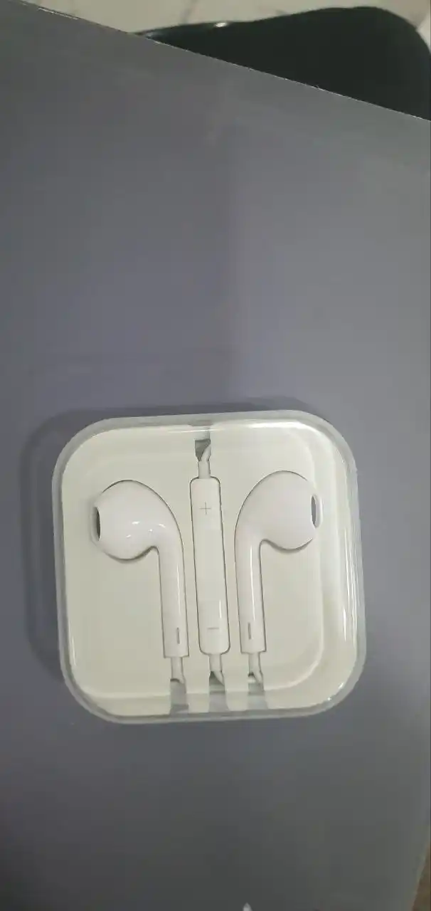 Simli naushnik Type-C / 3.5 mm Jack / Lightning, mikrofon va ovoz boshqaruvi bilan