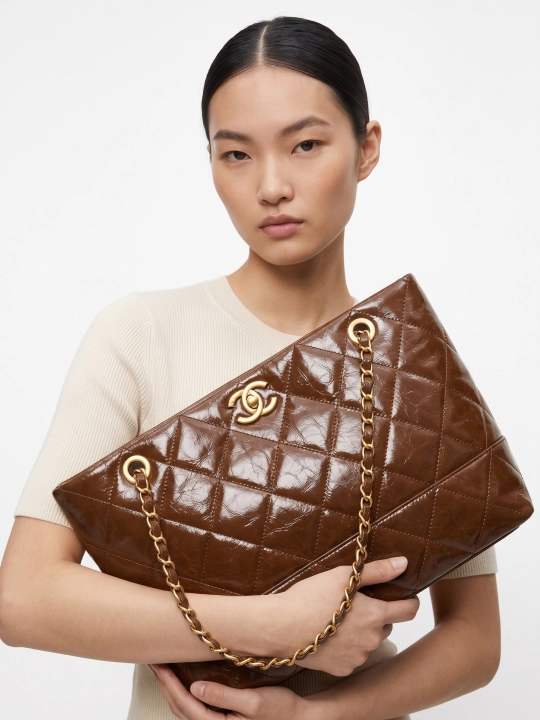 Ayollar sumkasi, Chanel sumka