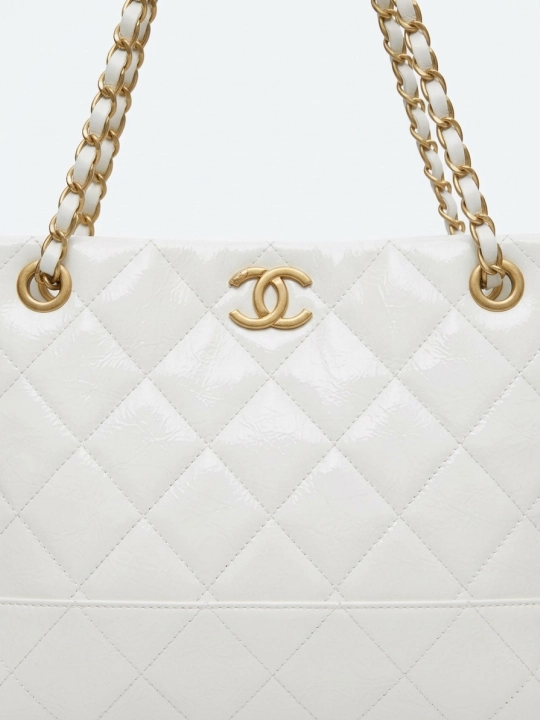 Ayollar sumkasi, Chanel sumka