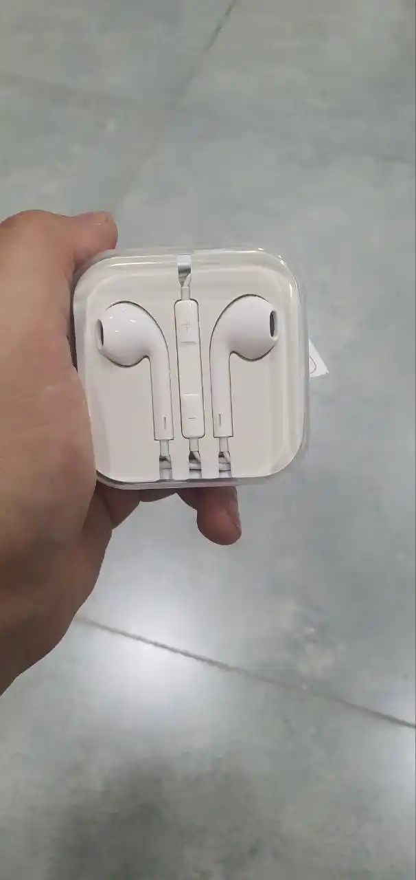 Simli naushnik Type-C / 3.5 mm Jack / Lightning, mikrofon va ovoz boshqaruvi bilan