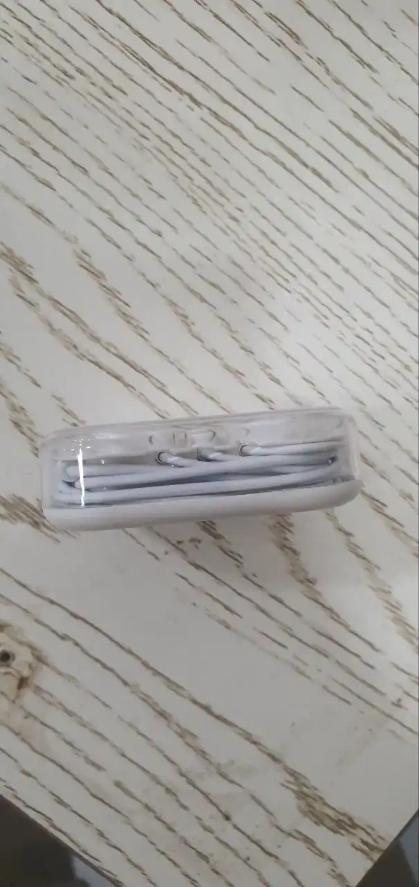Simli naushnik Type-C / 3.5 mm Jack / Lightning, mikrofon va ovoz boshqaruvi bilan