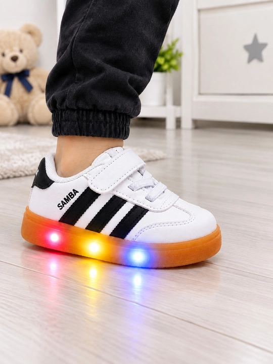 Bolalar uchun LED chiroqli krossovka - 
