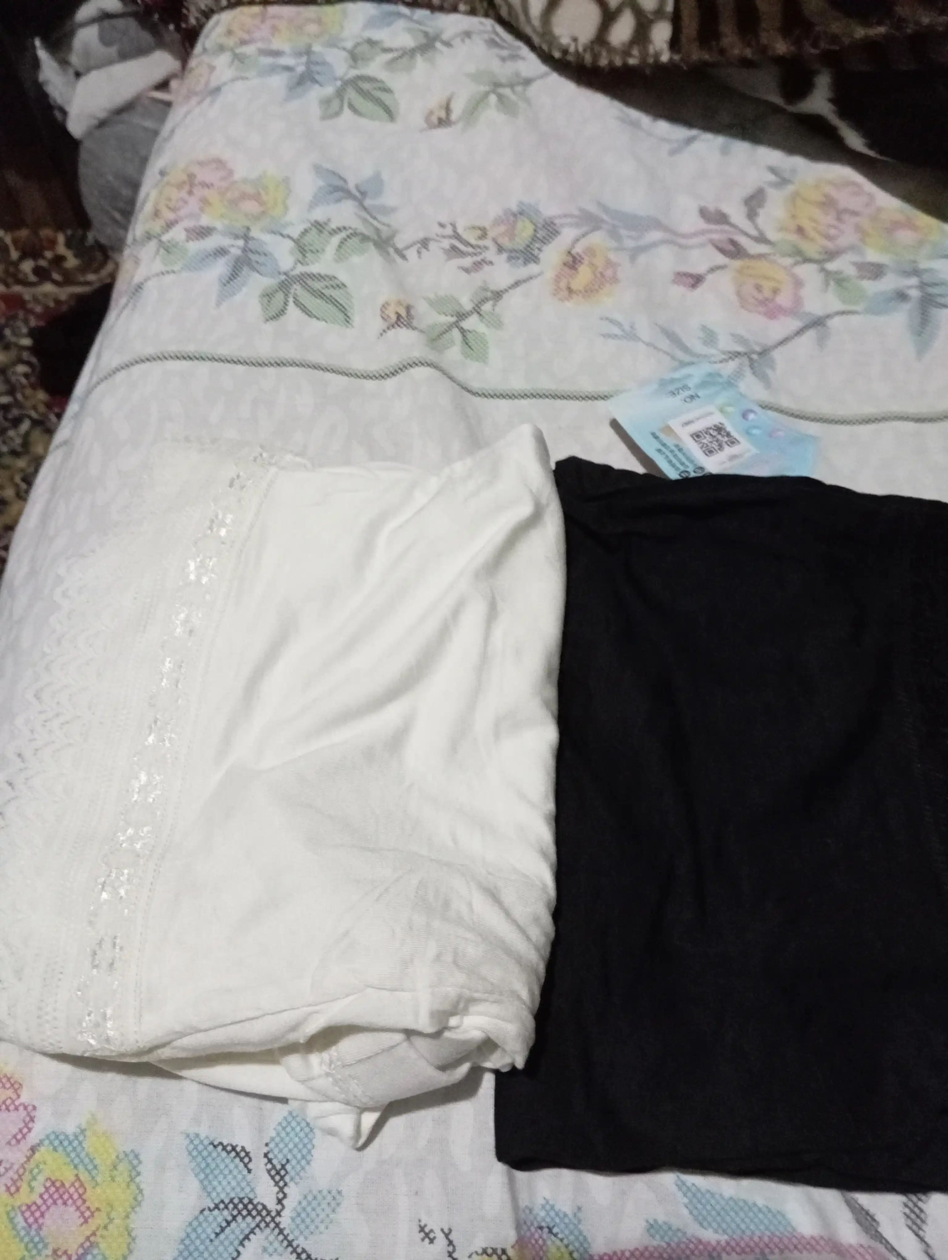 Ayollar pantalonlari, 95% bambuk, uzaytirilgan, to‘rli