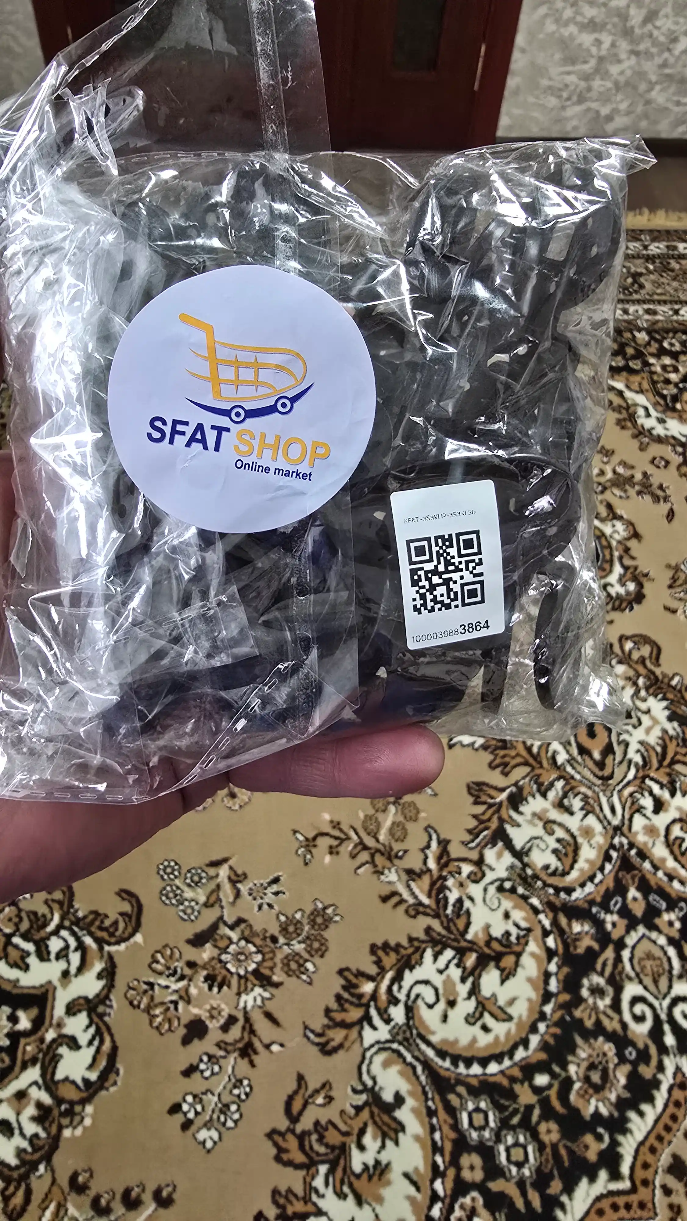 Soya beruvchi matolar, quyoshdan himoyalovchi torlar, teplitsa uchun plastik qisqichlar