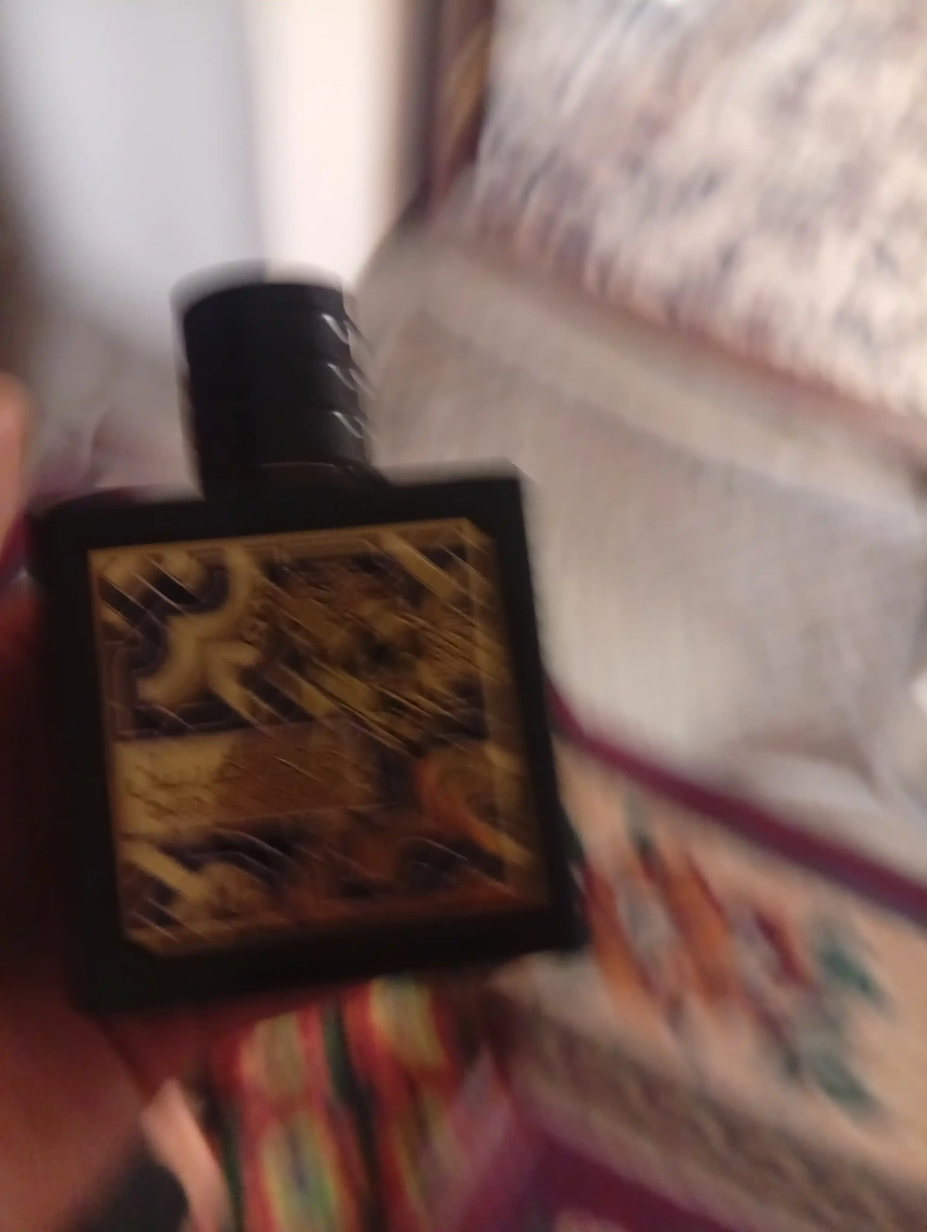 Erkaklar va ayollar uchun parfyumeriya suvi Qaed Al Fursan, 100 ml