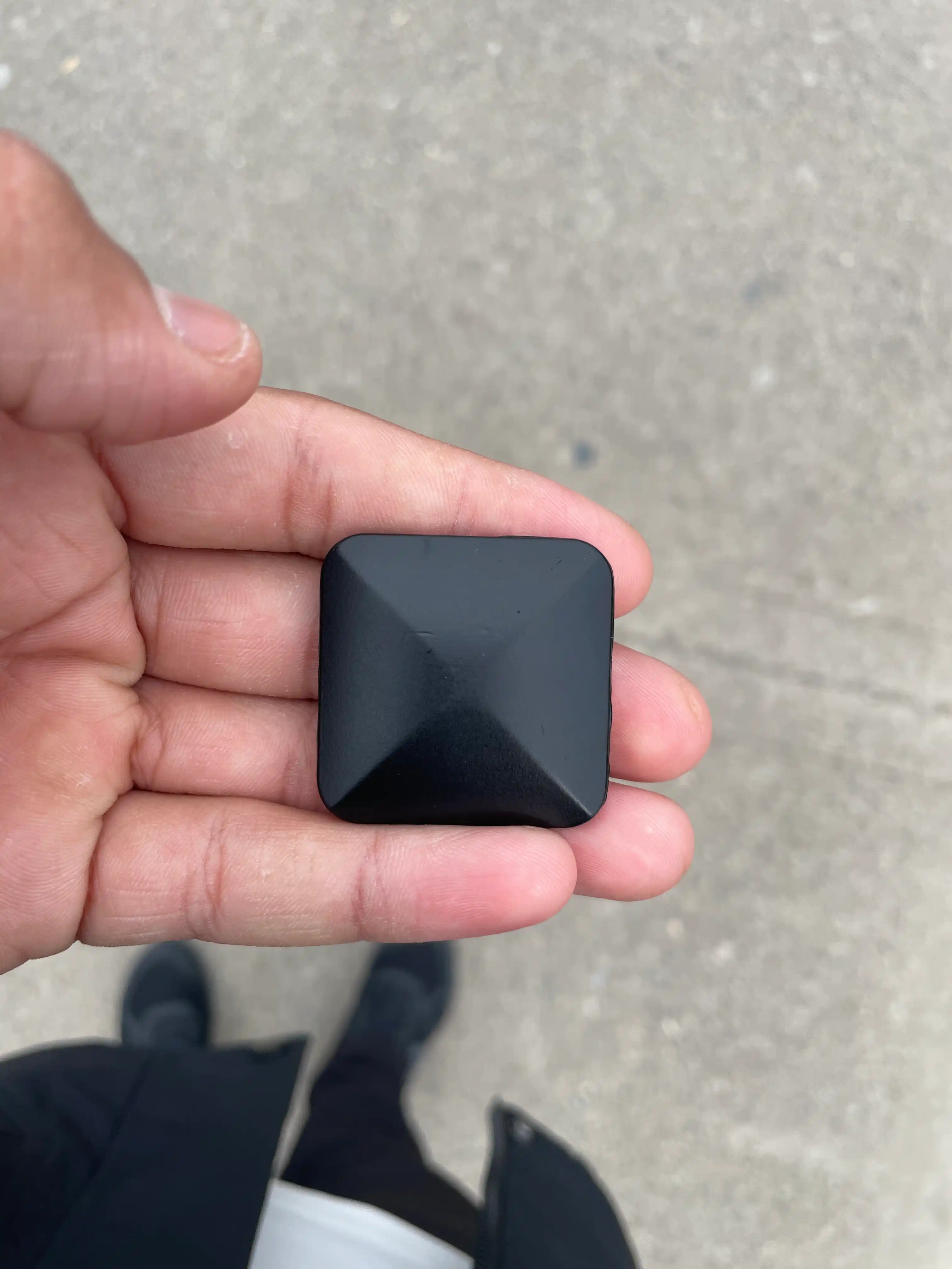 O'yinchoq antisrtess Flipo Flip Kinetic Energy Fidget Spinner