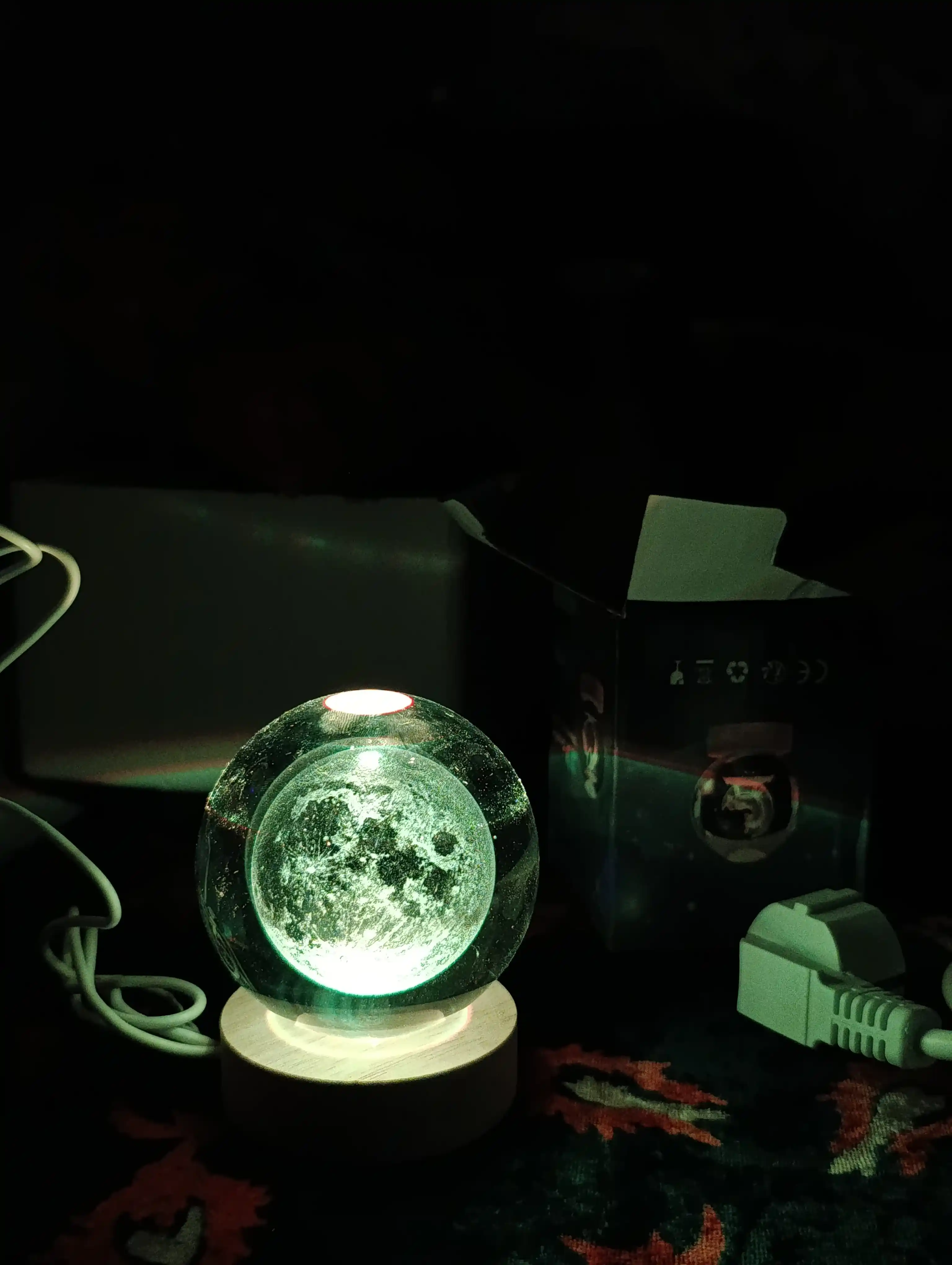 3D kristall tungi chiroq, ranglari almashib turadigan, RGB li, sovg‘a uchun ideal, 6 sm