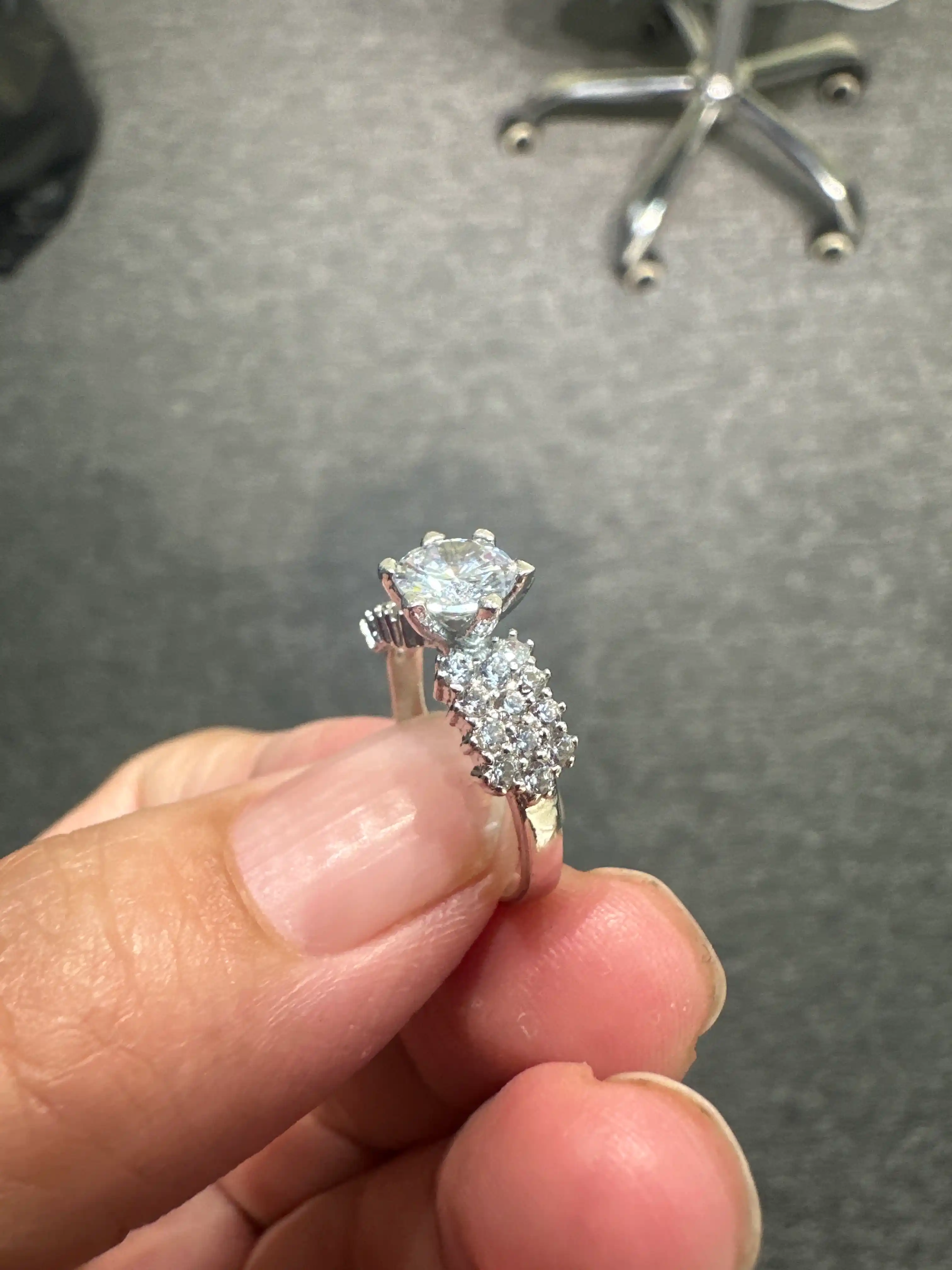 Комплект из серебра 925 пробы, для женщин и девушек — нежные серьги и кольцо