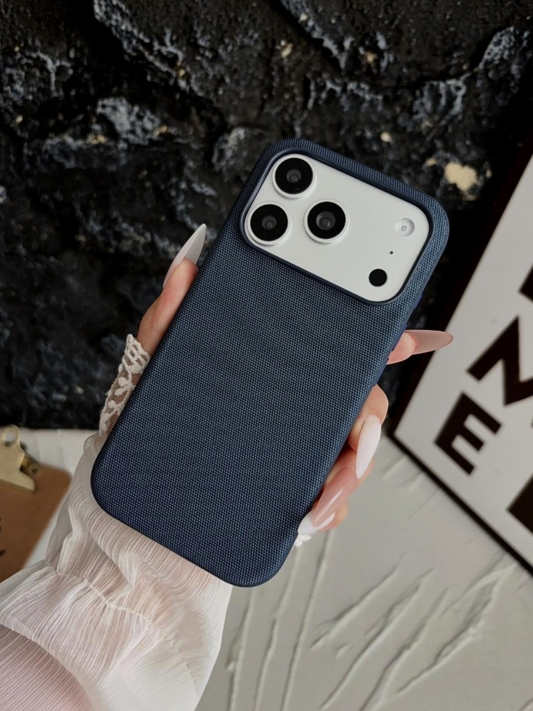 Чехол для iPhone 17 pro и 17 pro max стильный защитный - 