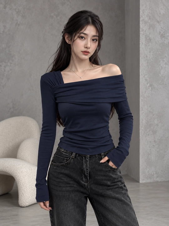 Ayollar uchun, drapirovkali, uzun yengli longsleeve