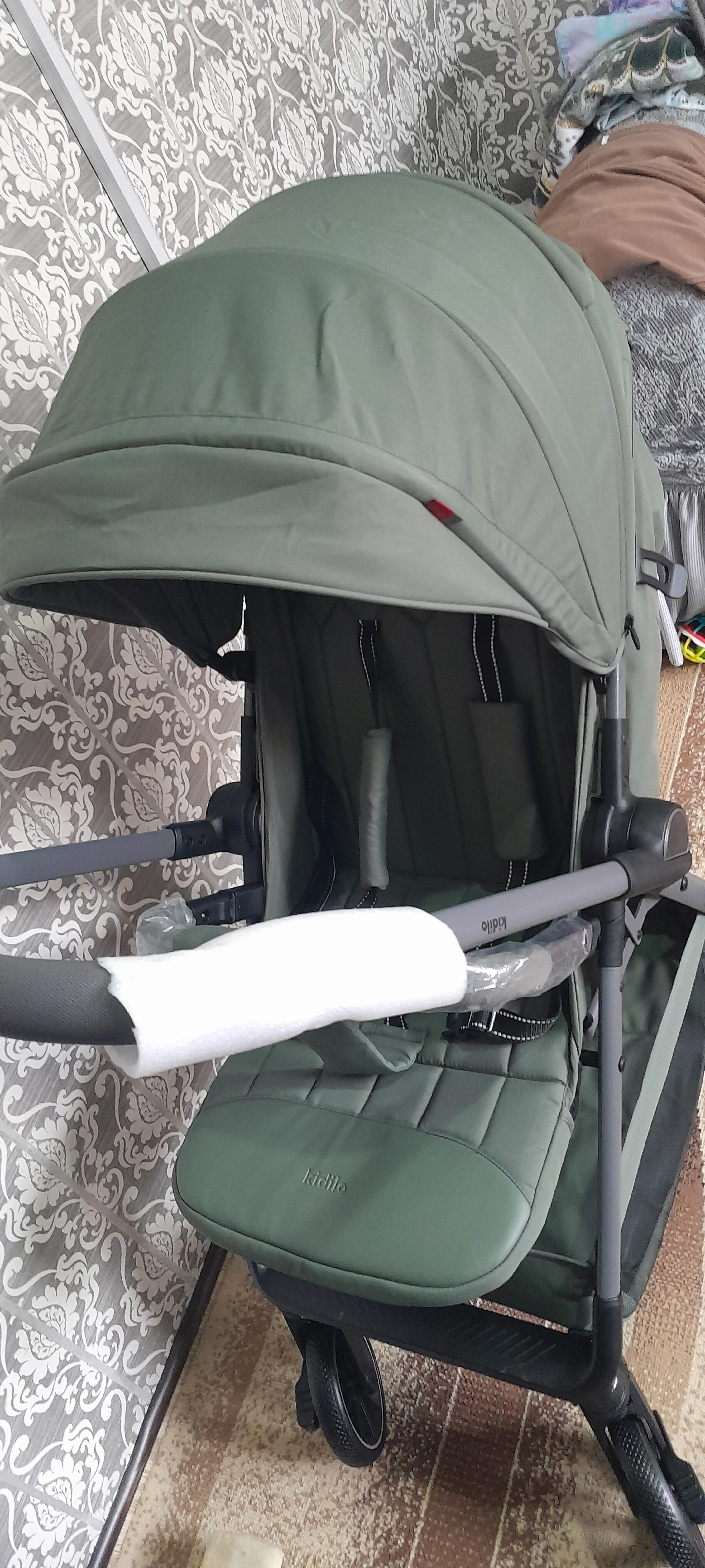 Детская коляска Kidilo M9/M9F