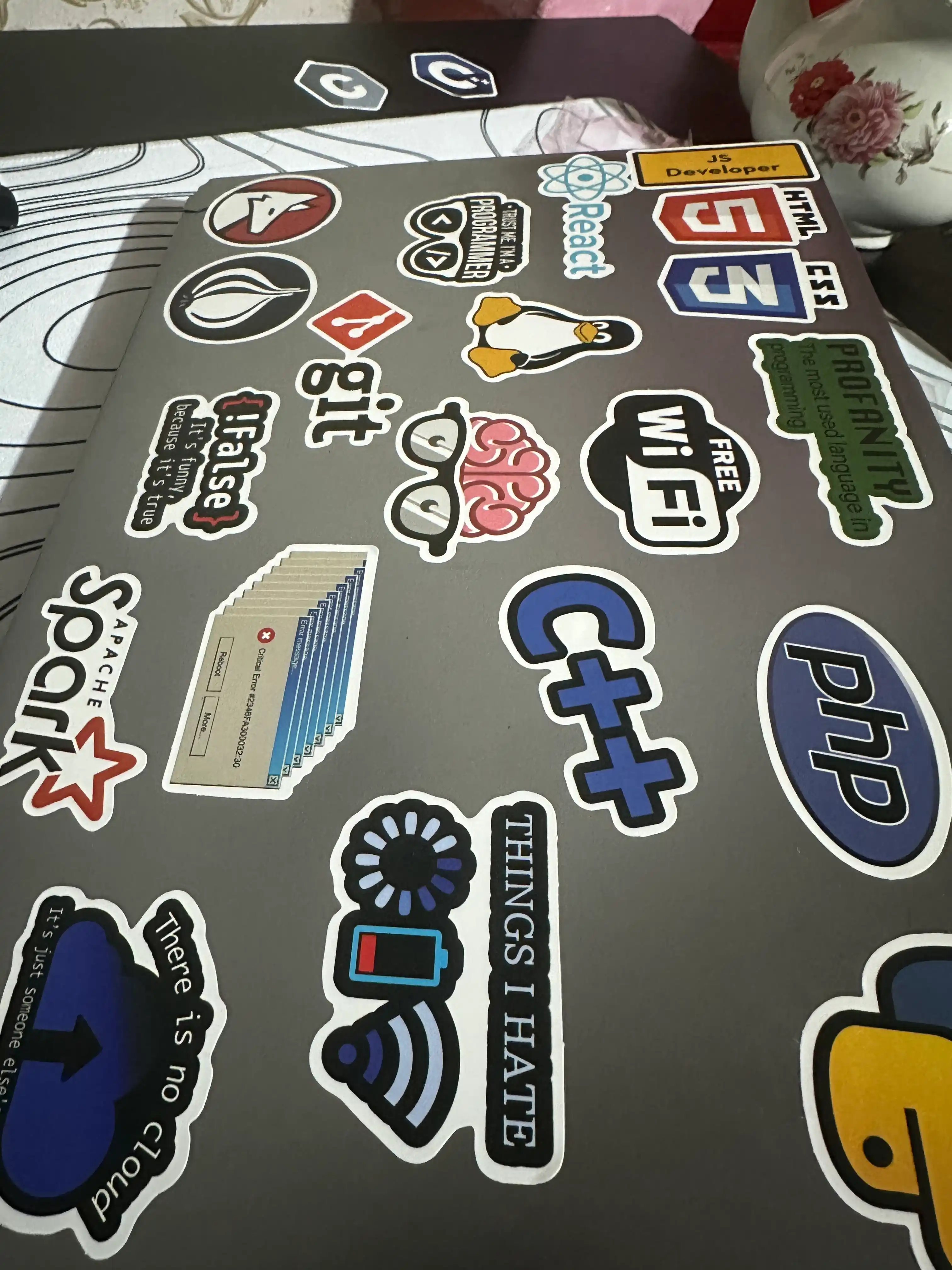 Nakleykalar "Cyberpunk, IT, xakerlar, o'yinlar, Minecraft" telefon, kompyuterlar uchun