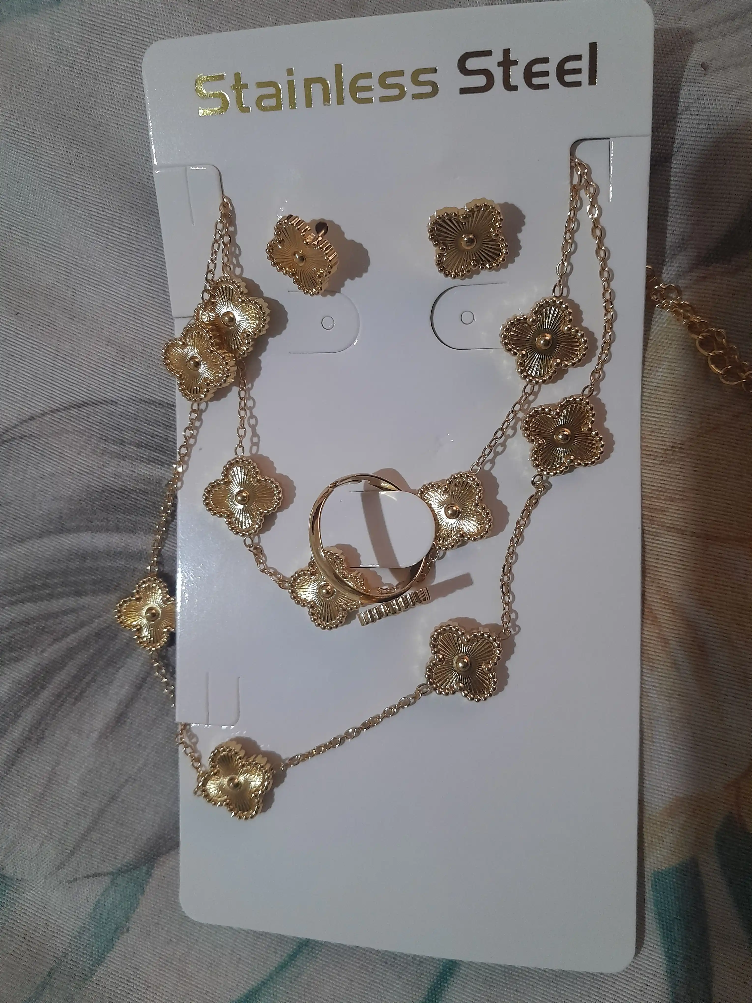 VAN CLEEF Набор бижутерий, кольцо, серьги, цепочка, браслет