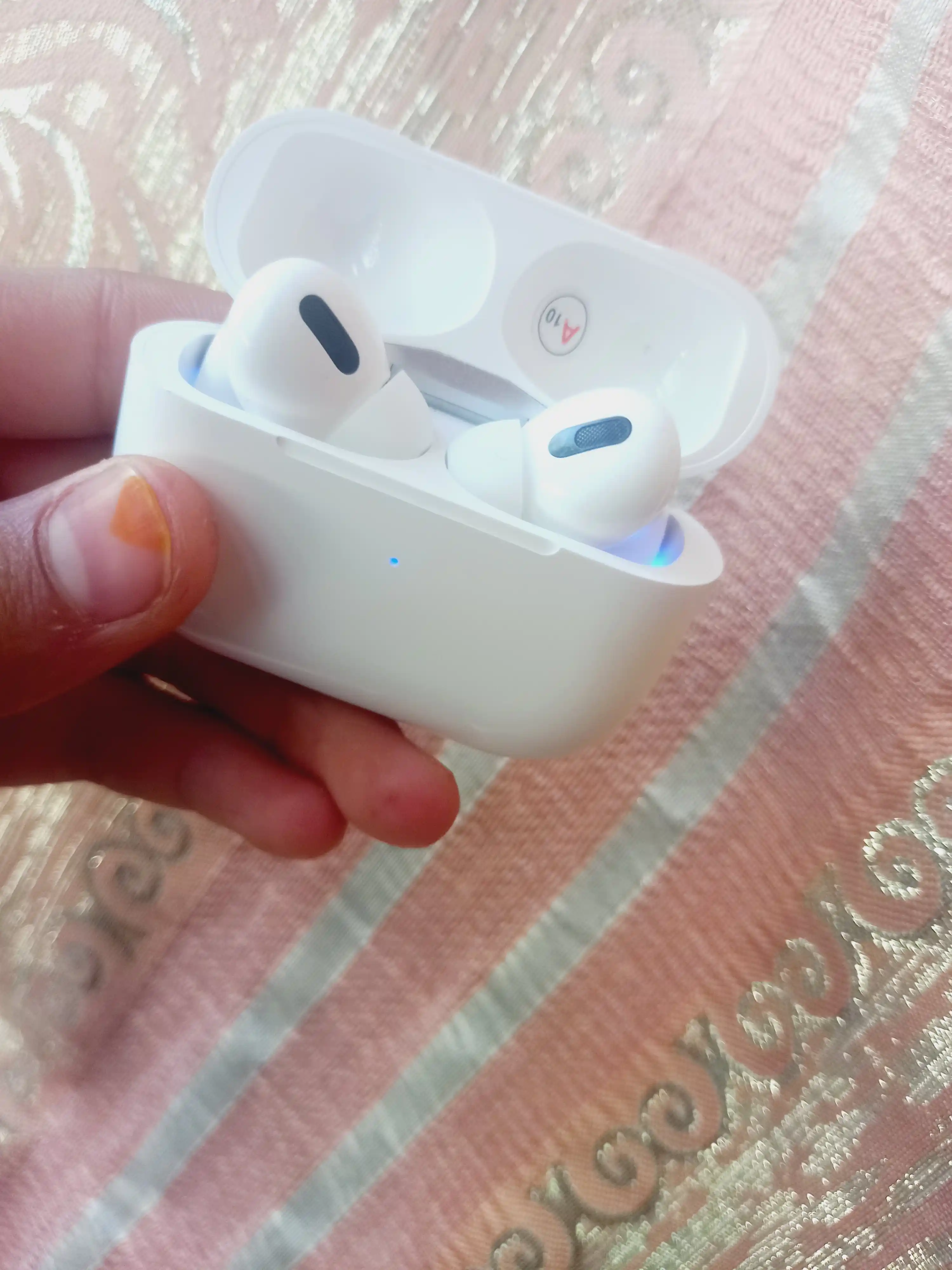 Aqlli soat, 1+1, 2 ta Smart Watch 8 va 8 ultra, 11 ta kamar va g'ilof bilan