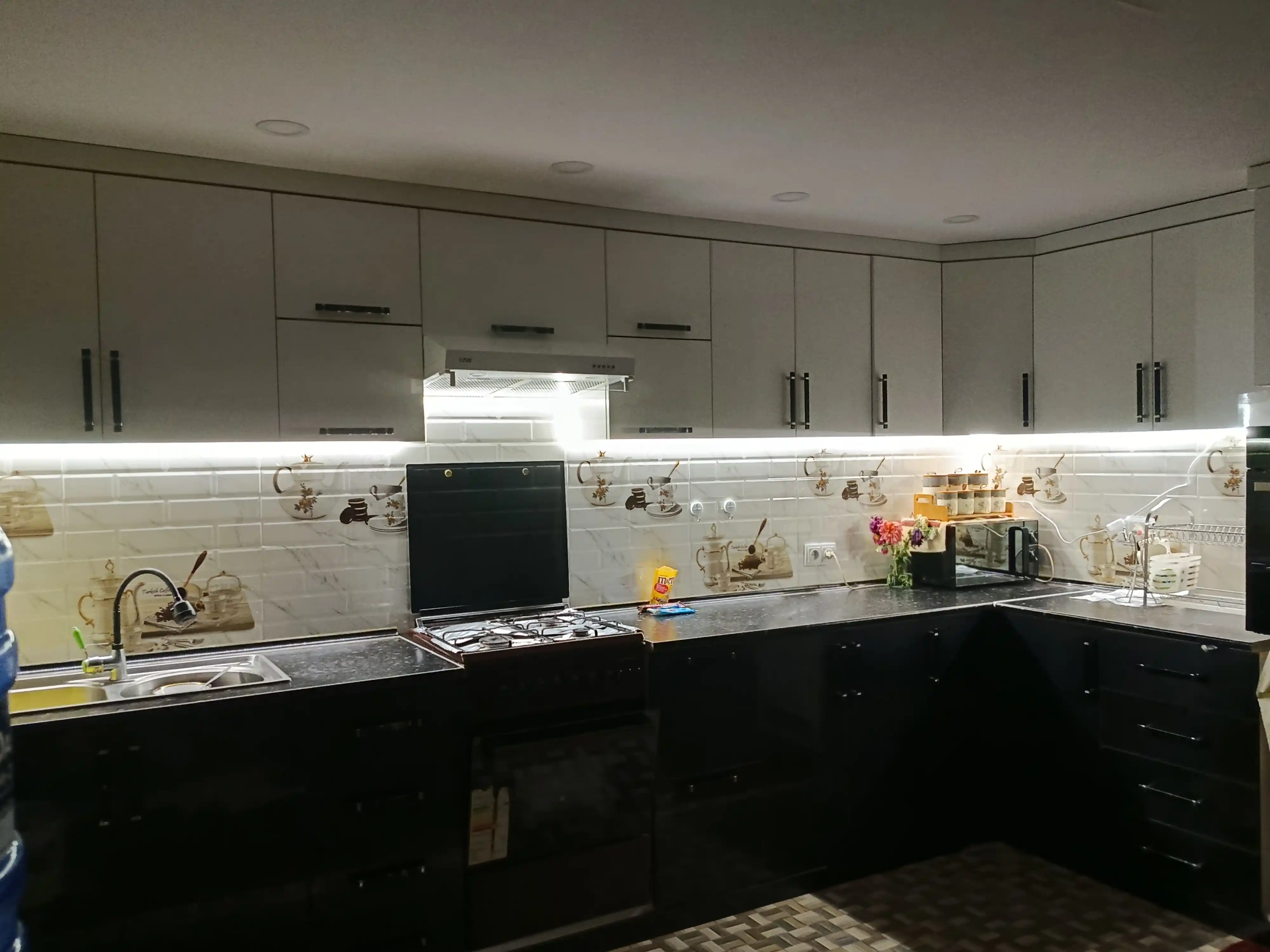LED подсветка для рабочей зоны кухни, самоклеящаяся, 220V — 1 м, 2 м, 3 м, 4 м, 5 м