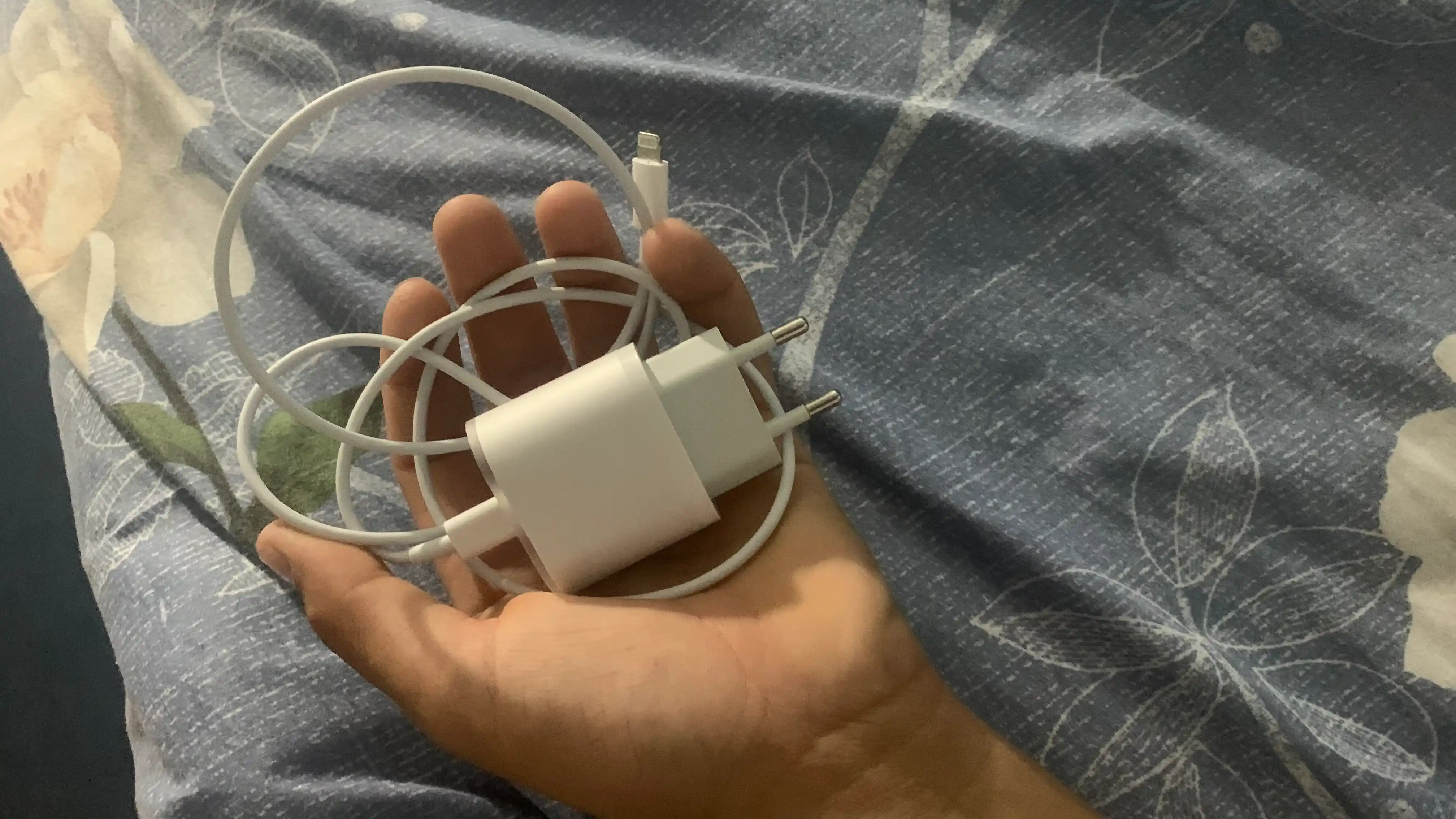 Зарядное устройство для iPhone, быстрая зарядка 20 Вт, с кабелем Type-C — Lightning