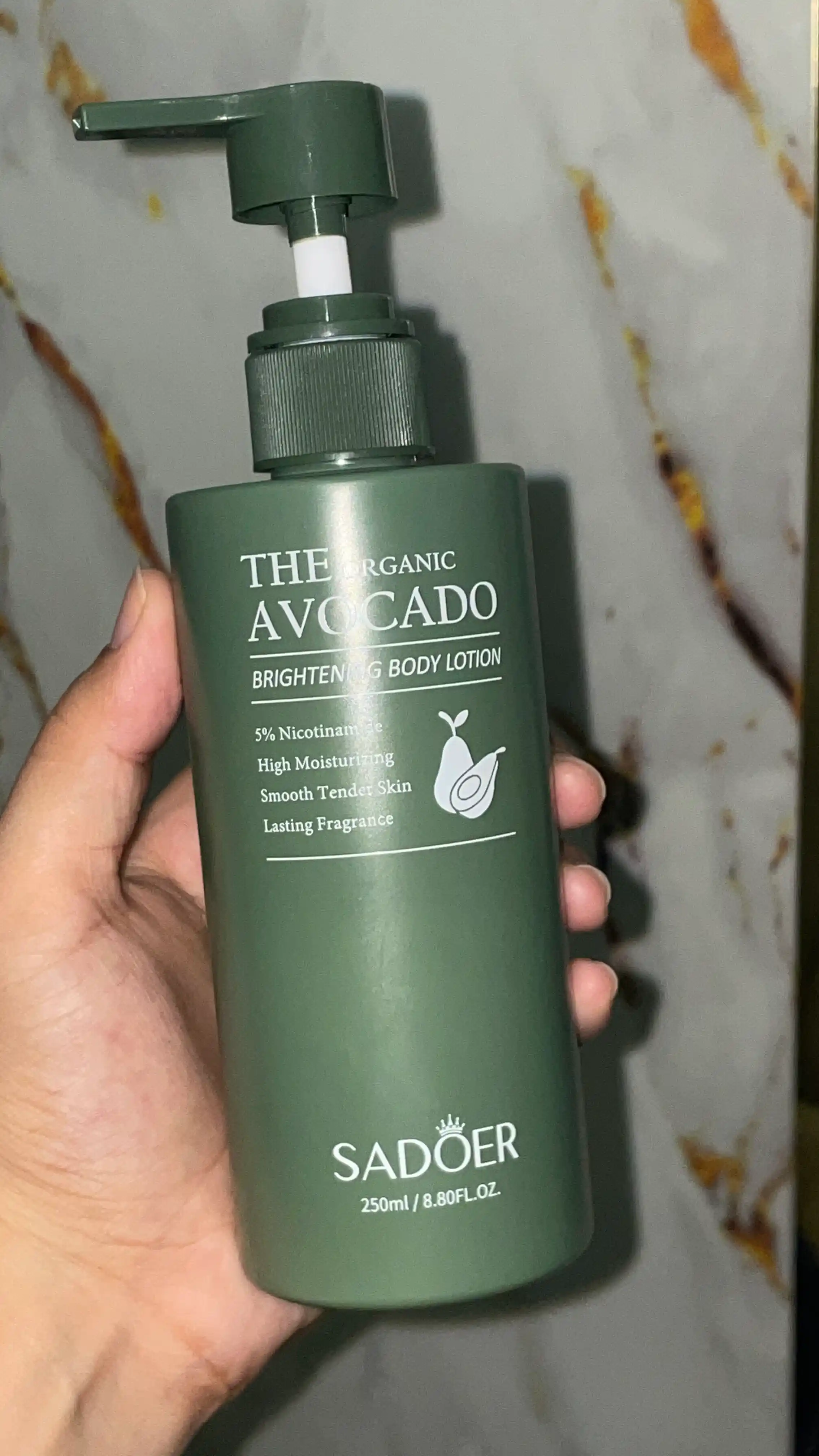 Tana uchun losyon,terini yumshatadi va namlantiradi,Hush bo'y hid beradi,Lasyon.250 ml