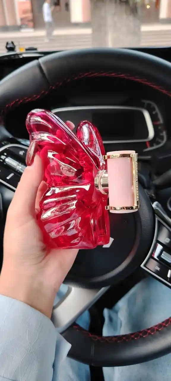 Carolina Herrera La Bomba ayollar atiri, EDP, 80 ml, uzoq saqlanuvchi parfyum