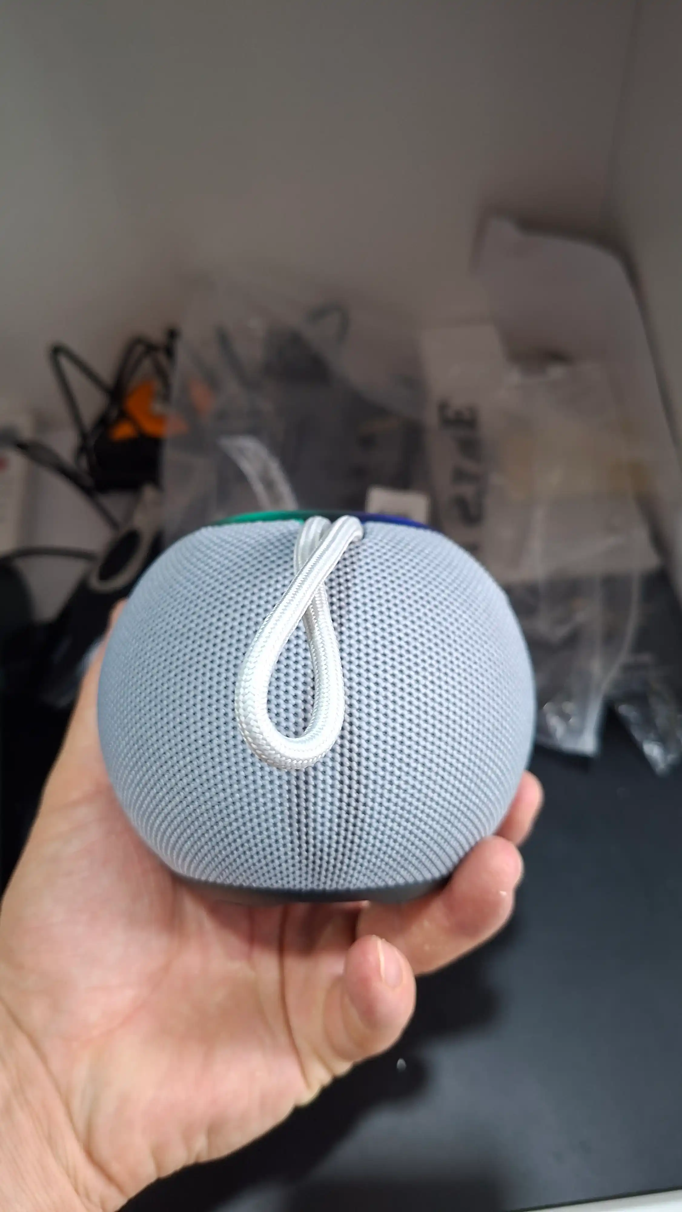 Bluetooth portativ kolonka  Kuchli ovoz, 5 soatgacha ishlaydi, TF/microSD