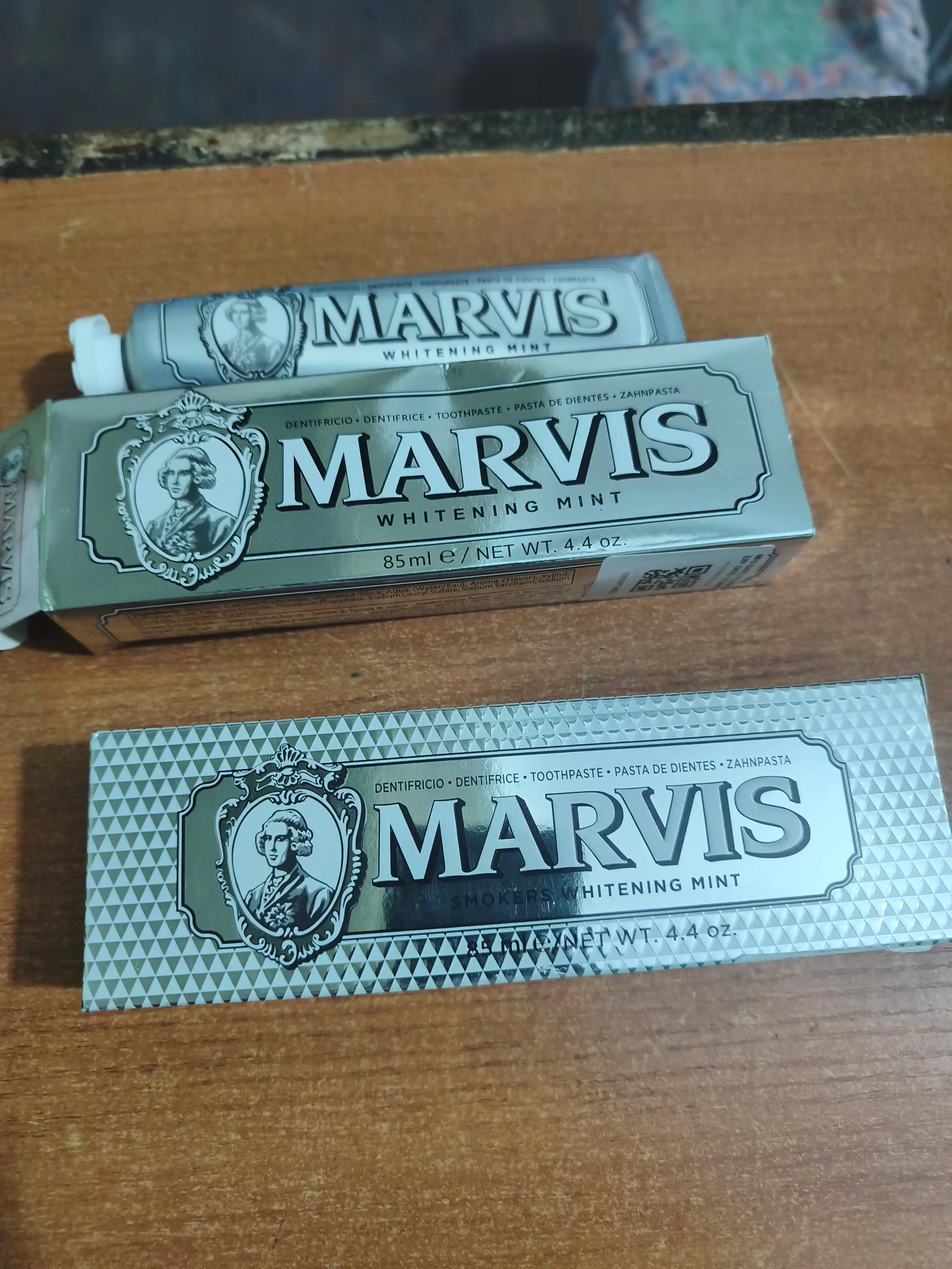 Marvis Whitening Mint tish pastasi – tishlarni oqartiruvchi tish pastasi, 85 ml