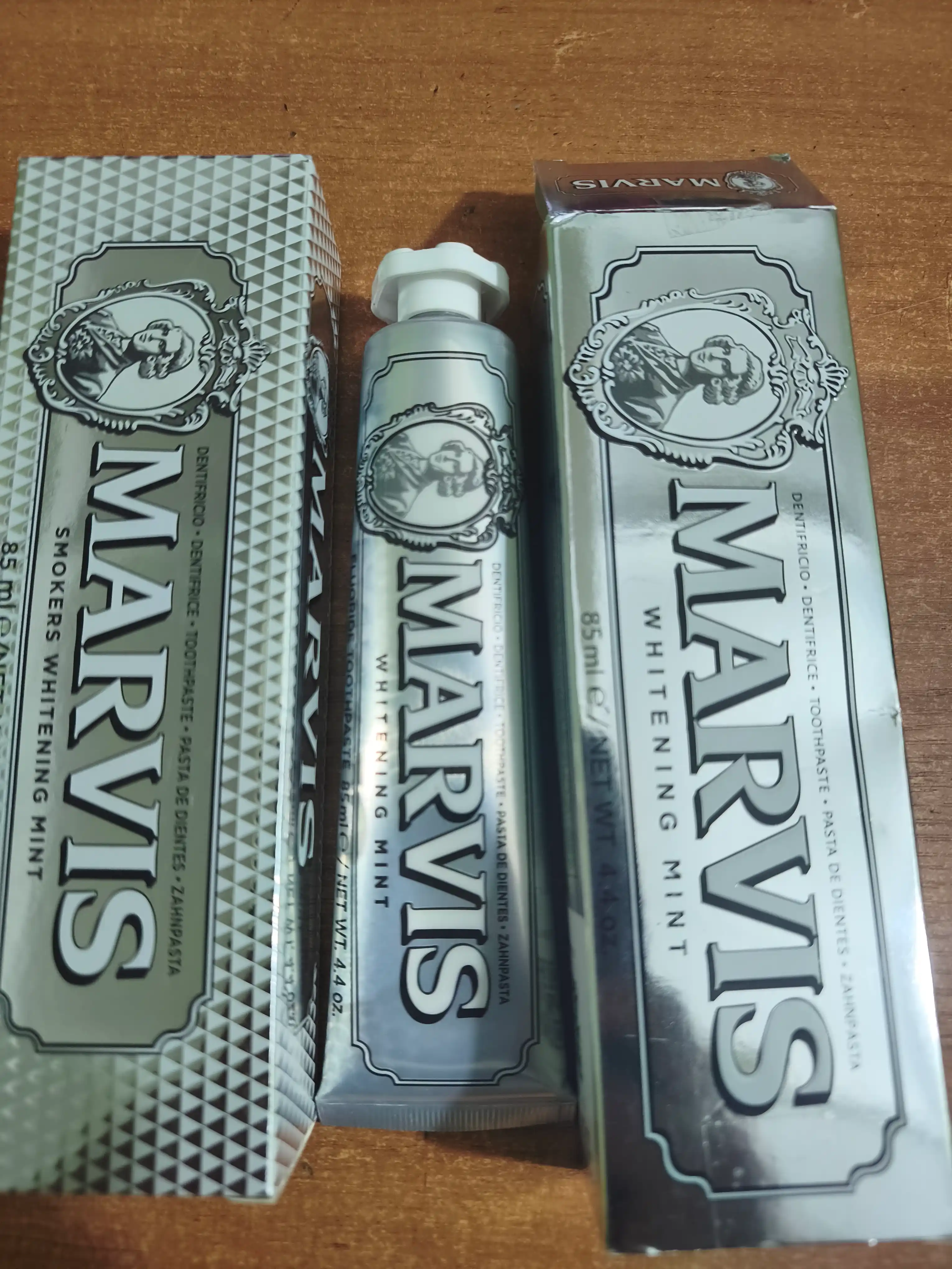 Marvis Whitening Mint tish pastasi – tishlarni oqartiruvchi tish pastasi, 85 ml