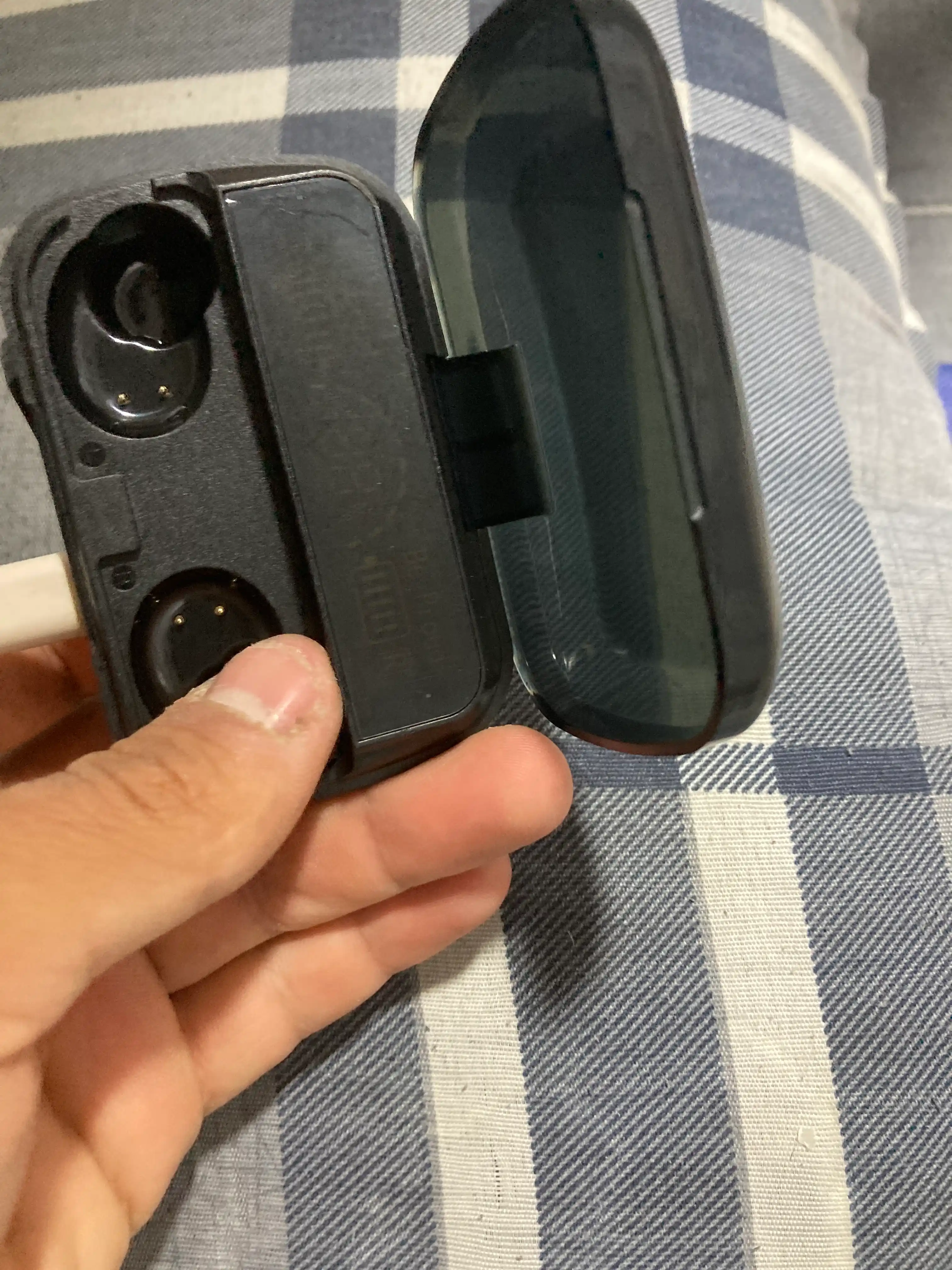 Simsiz minigarnituralar M10 Power banki 2000 mAh