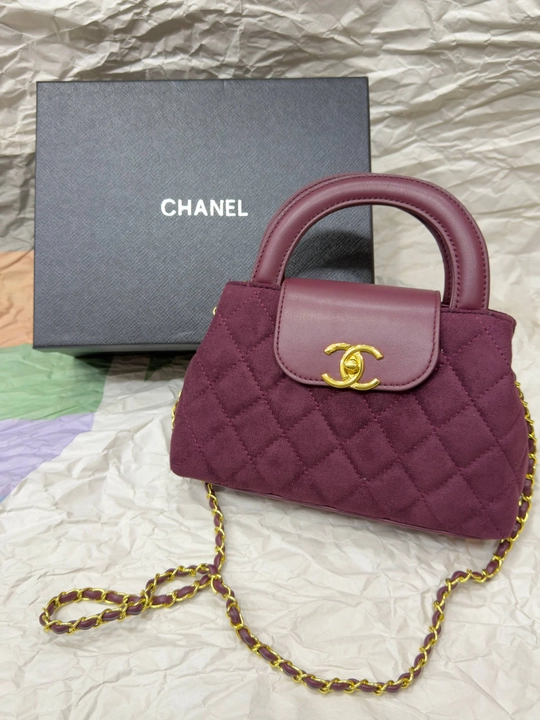 CHANEL ayollar sumkasi