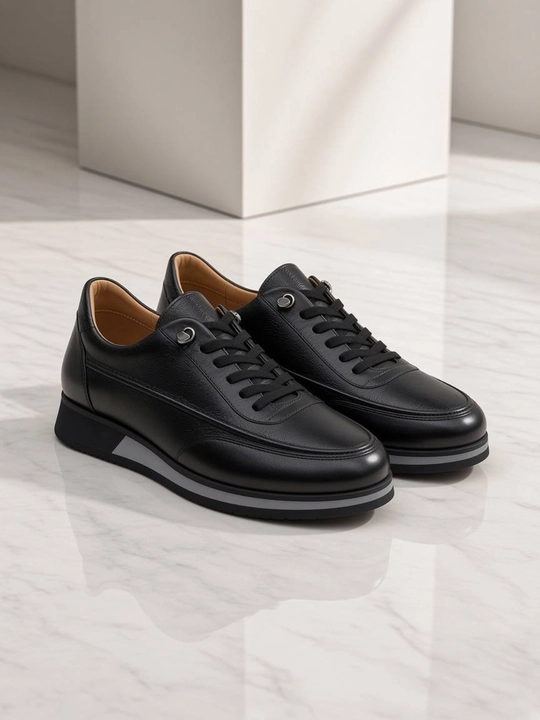 Erkaklar uchun tabiiy charm slip-on krossovka — 39–43 razmer