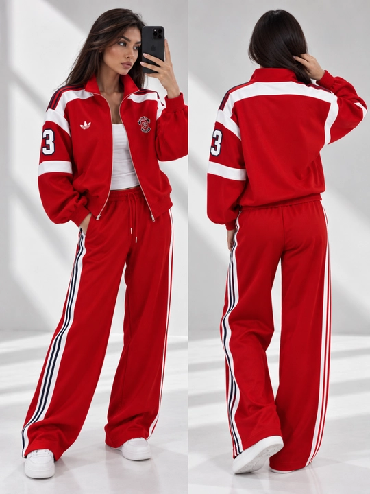 Taralgan ayollar sport kostyumi
