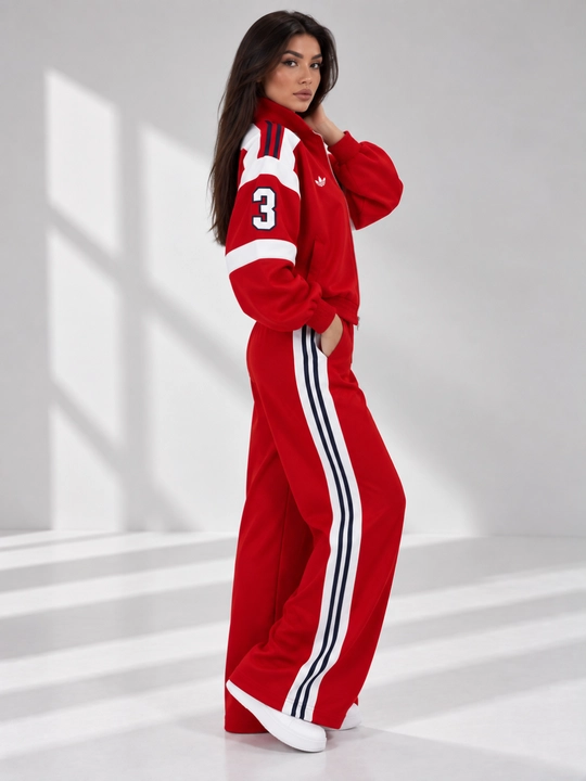 Taralgan ayollar sport kostyumi