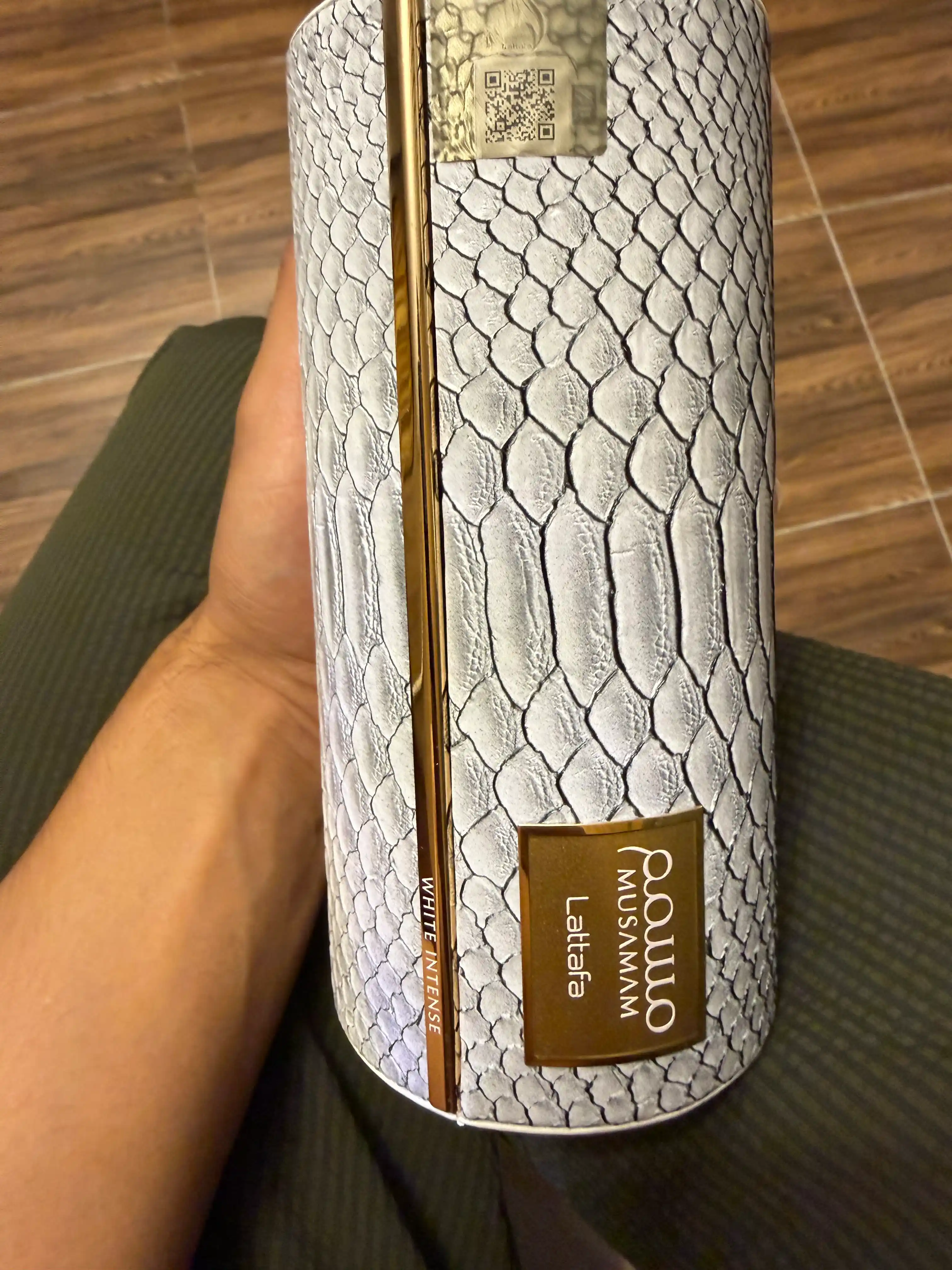 Ayollar va erkaklar uchun parfumlangan suv, Lattafa Musamam White Intense 100ml