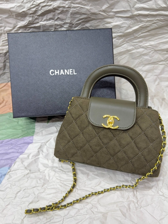 CHANEL ayollar sumkasi