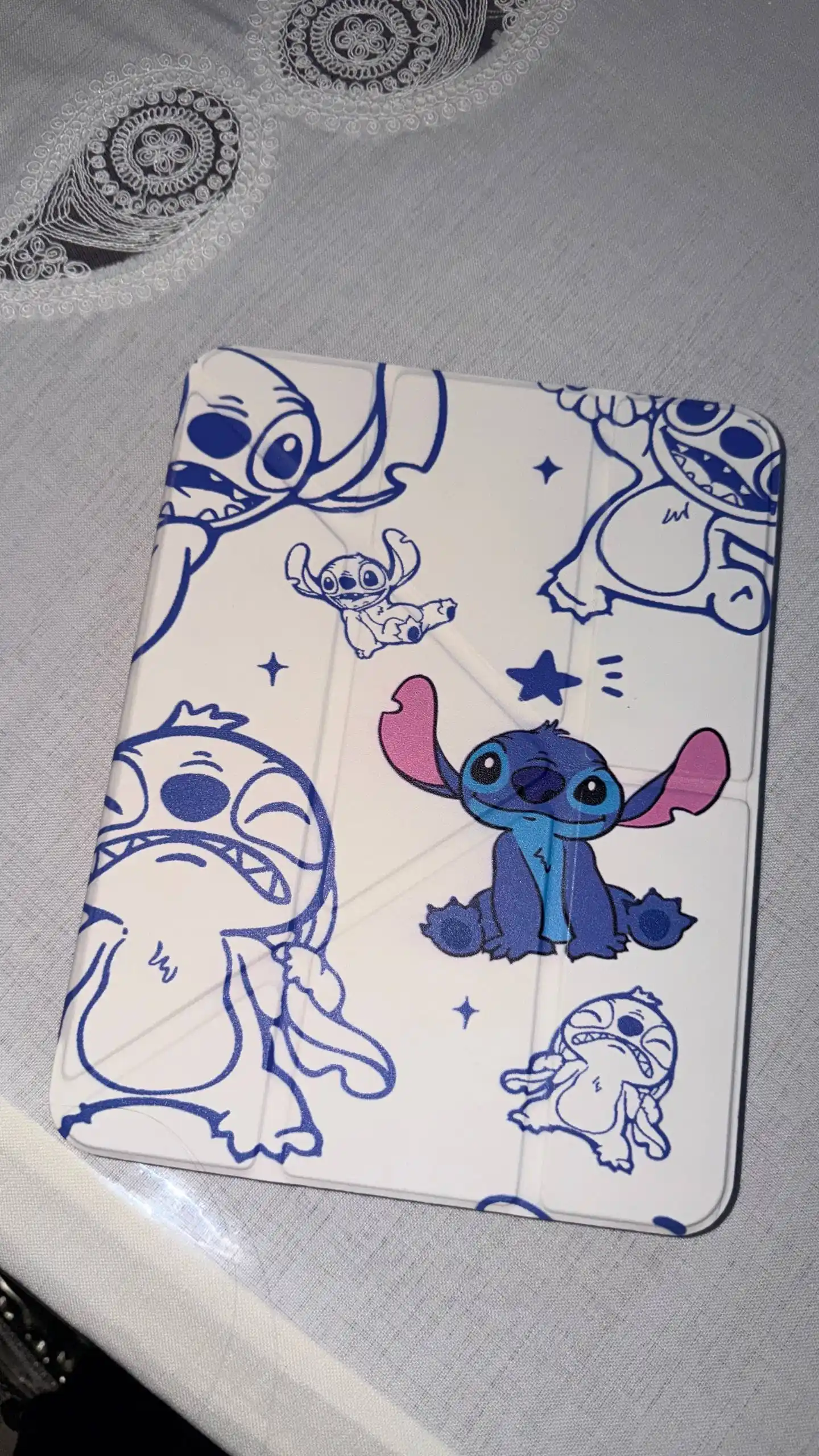 IPad 11 (A16) uchun buklanadigan g‘ilof (ruchka joyi bilan)