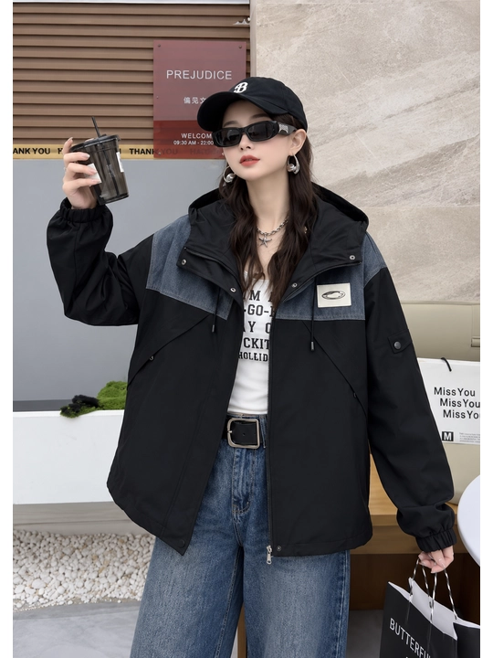 Ayollar vetrovkasi, yomg'irga chidamli, oversize S-L (46-48) - 