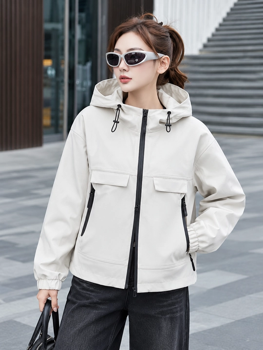 Ayollar vetrovkasi, yomg'irga chidamli, oversize S-L (46-48) - 