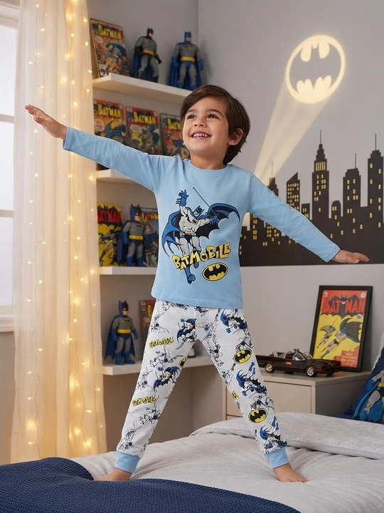 O‘g‘il bolalar uchun superqahramon naqshli pijama - 
