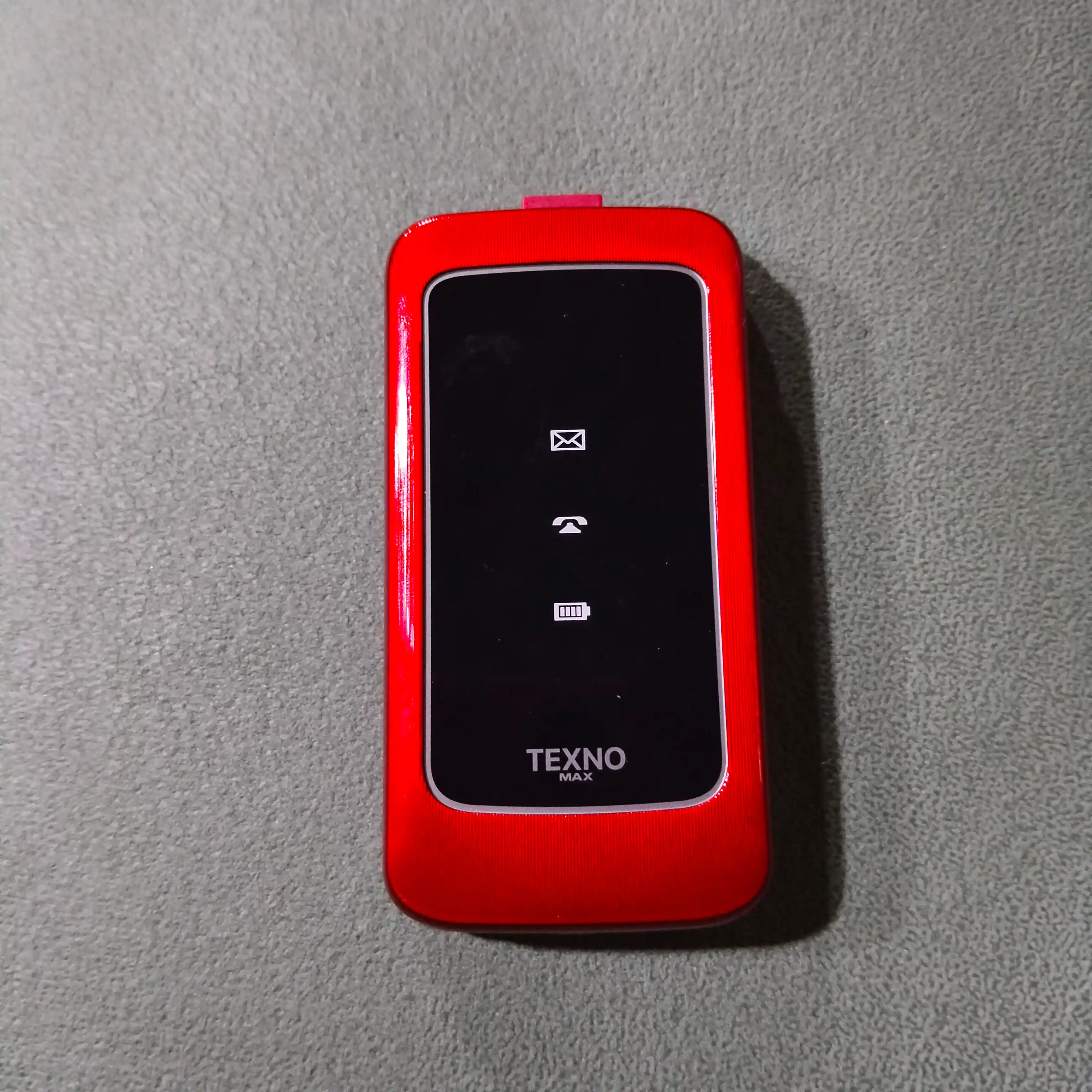 Кнопочный телефон Texno Max 22S