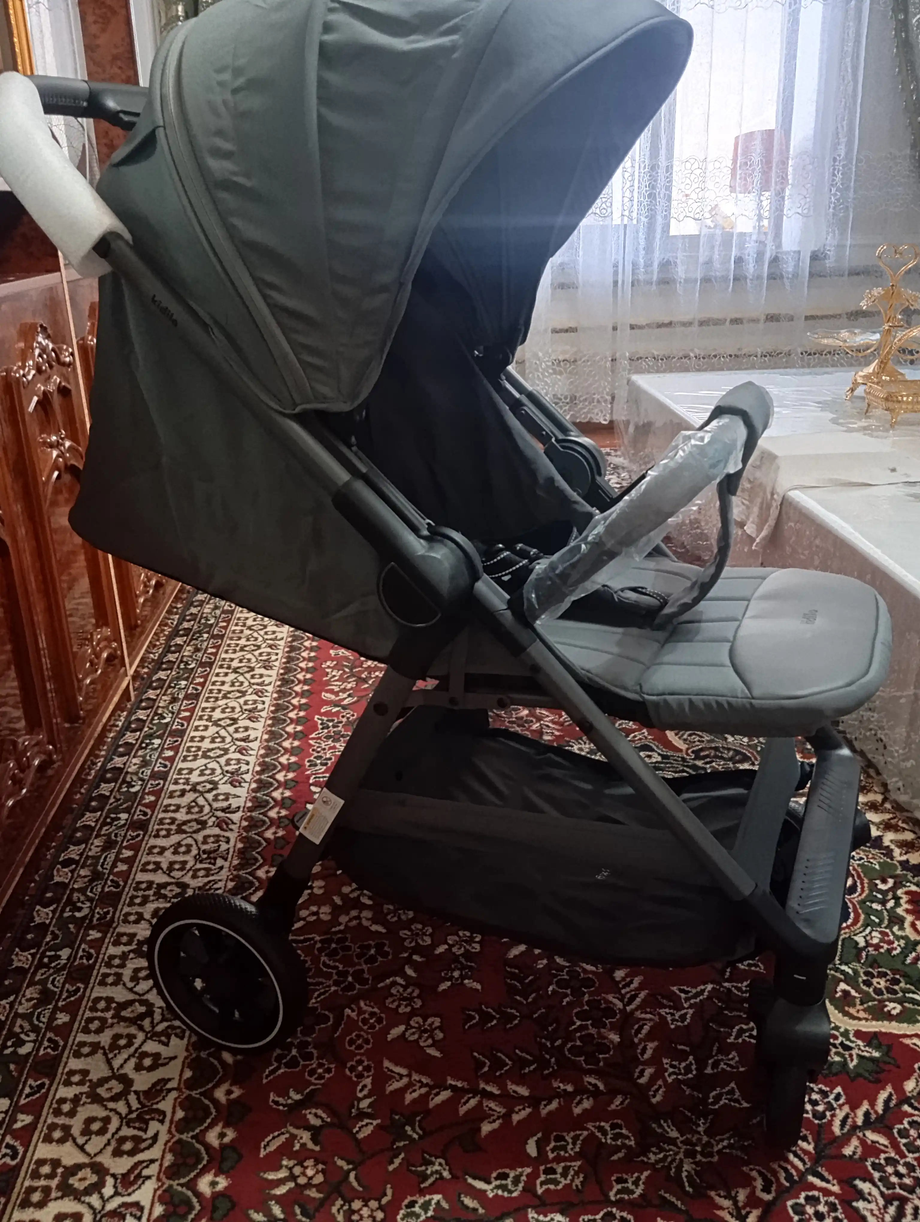 Детская коляска Kidilo M9/M9F