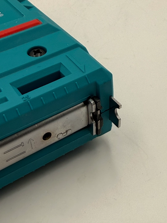 BIYOTI BYT-SG501K 5 tasi 1 da akkumulyatorli stepler, 3,7 V, 2000 mA·soat