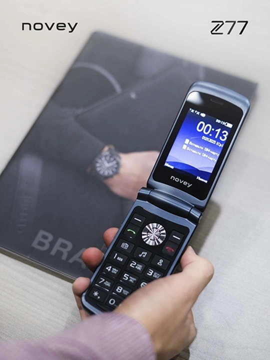Novey Z77 tugmachali yig‘ma mobil telefoni, baqa, 2 SIM, kamerasiz