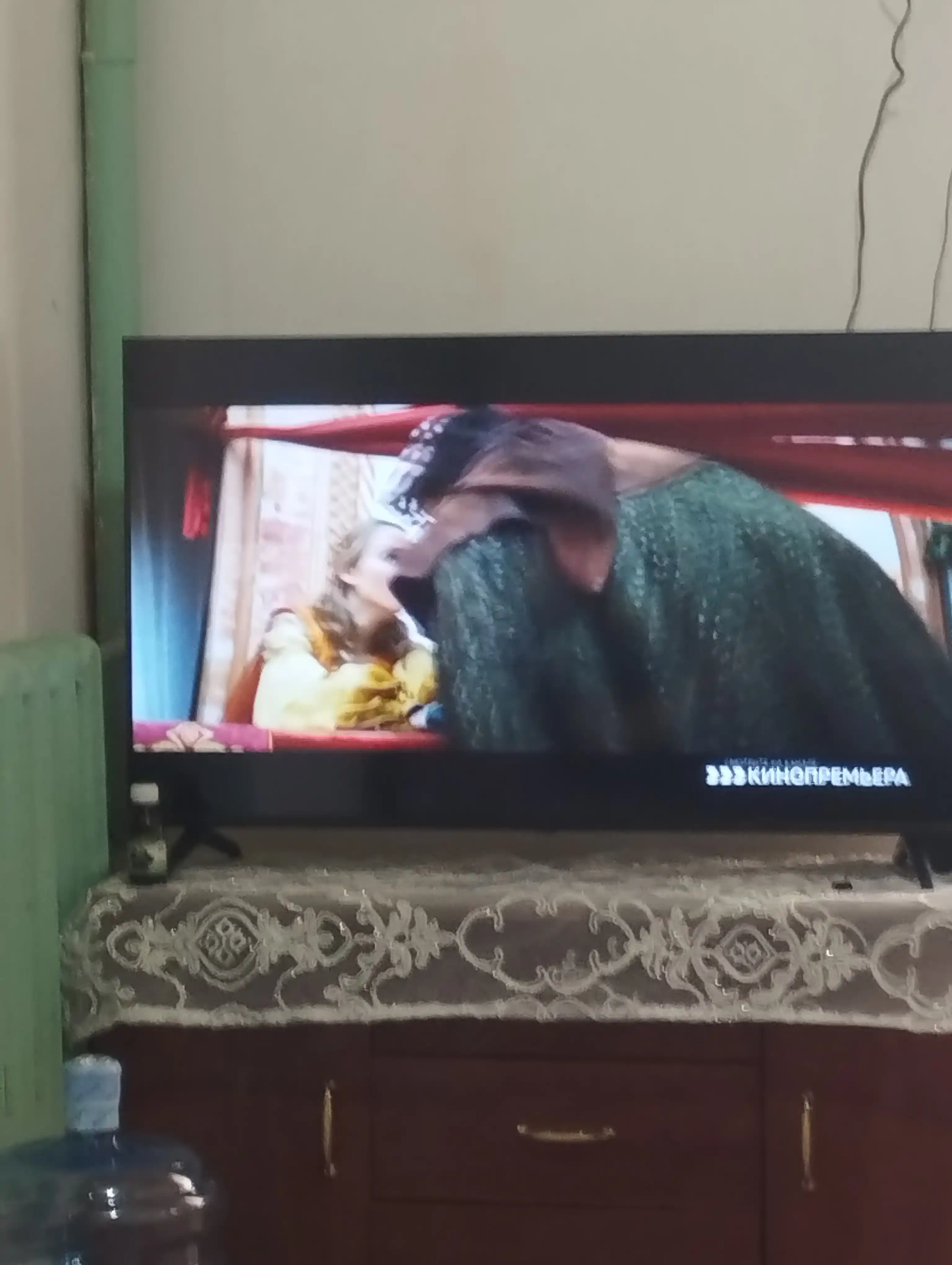 Телевизор Artel A50PUCH010 43" 50"4K UHD, пульт с голосовой