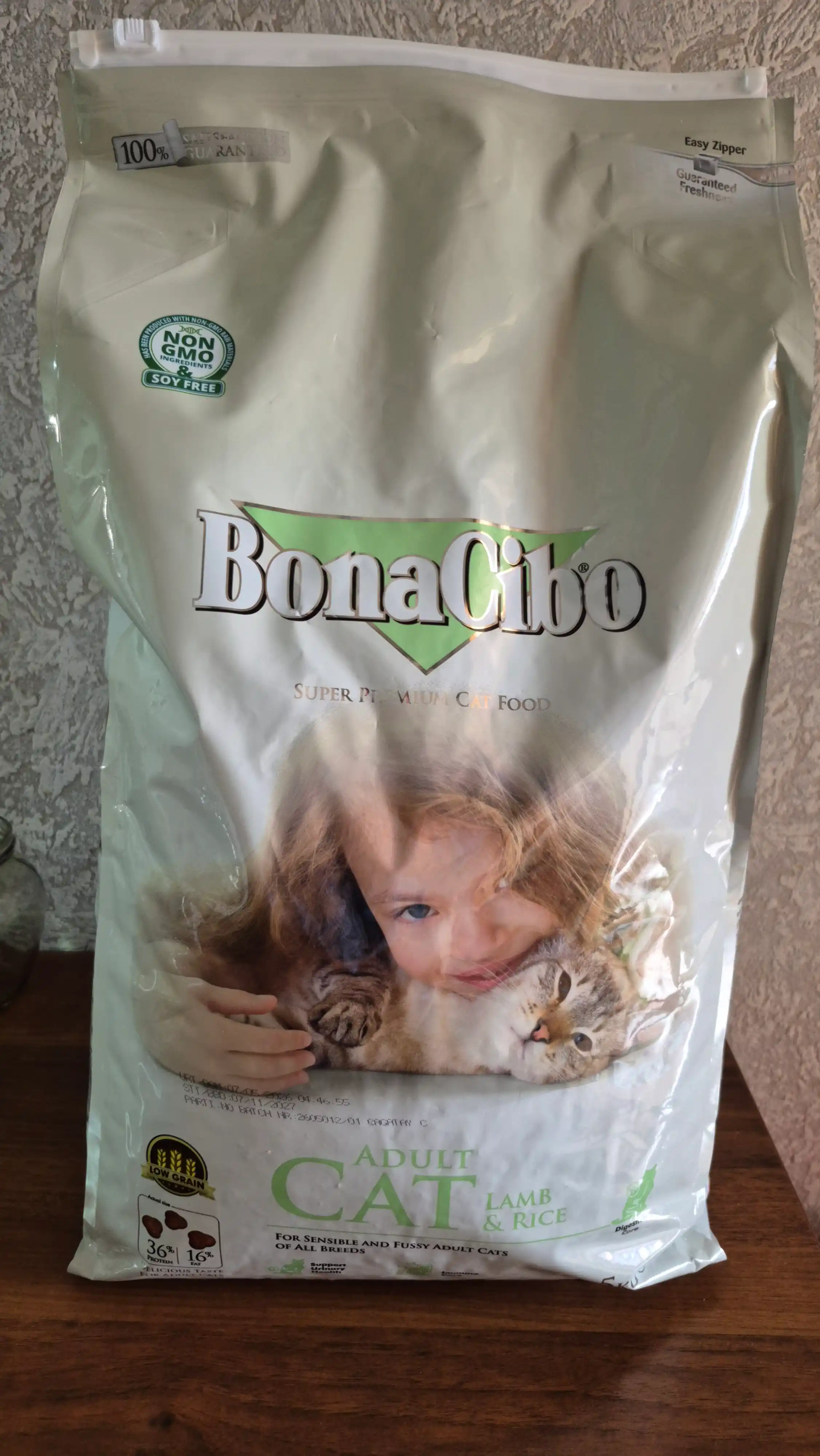BonaCibo mushuklar uchun quruq yem, qo‘y go‘shti va guruch bilan, 5 kg