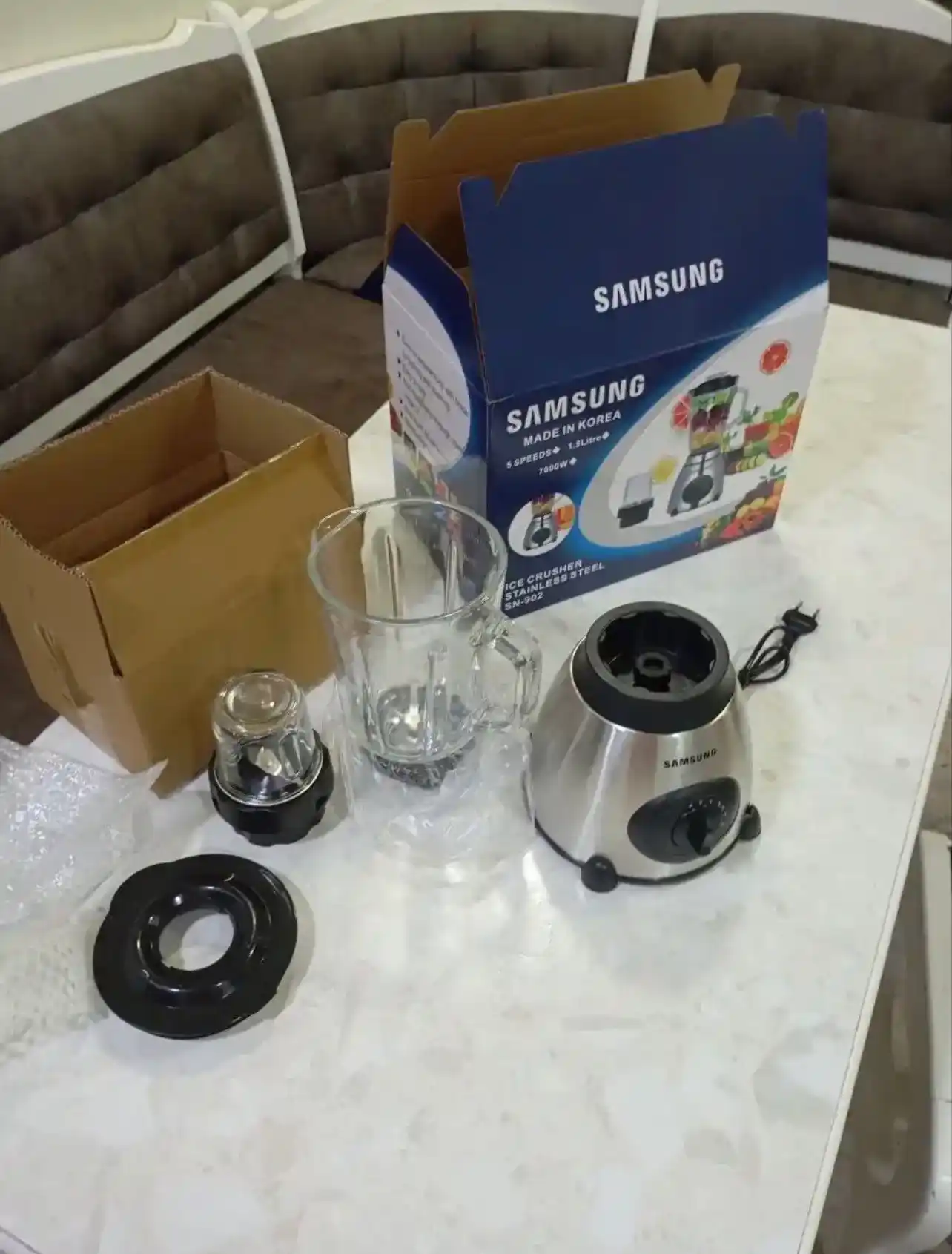 Stasionar blender 3-in-1: maydalagich, kofemolka, blender — 1000 Vt, 1.5 litr shisha idish