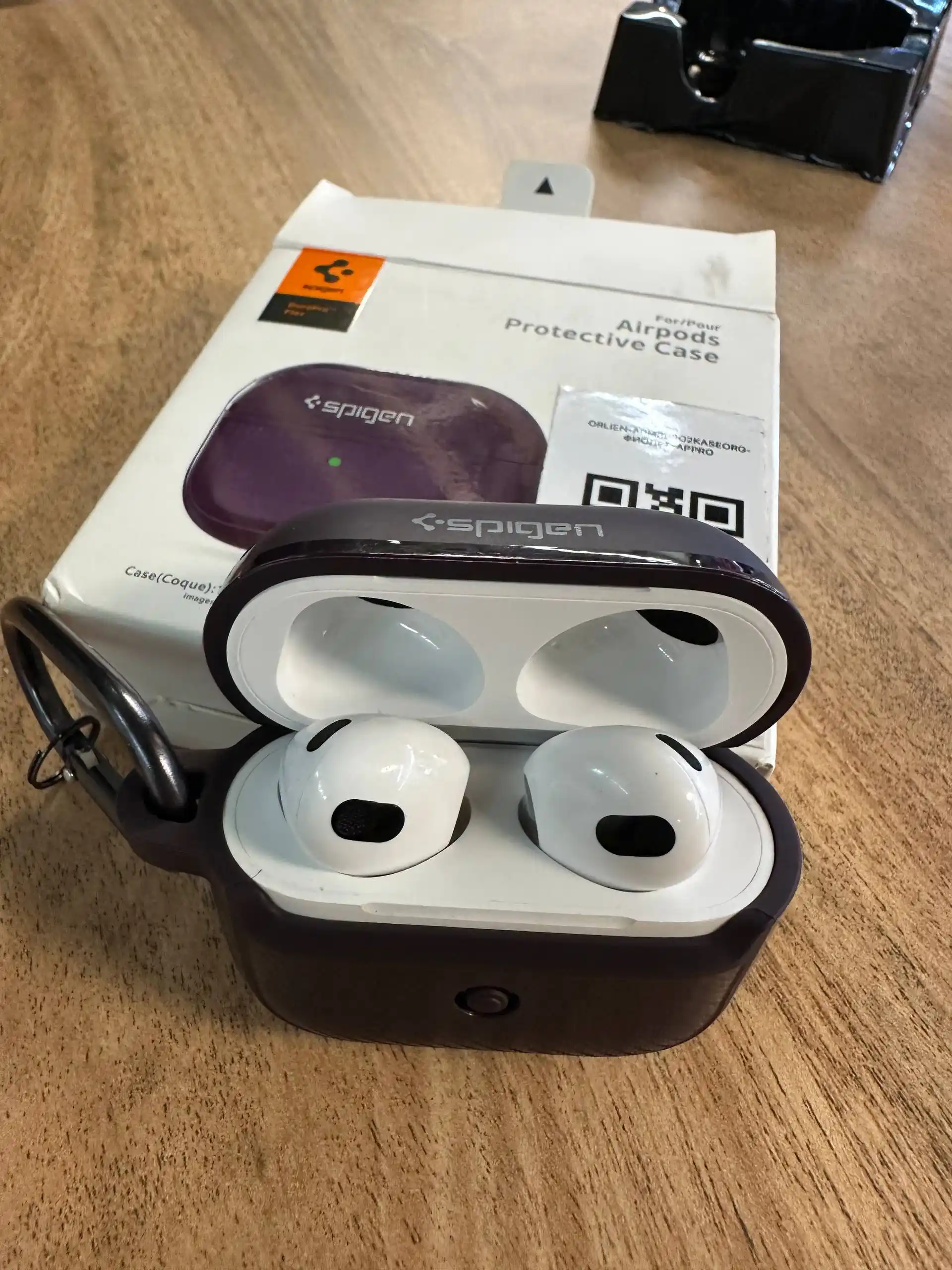 Стильные и качественные чехлы для AirPods