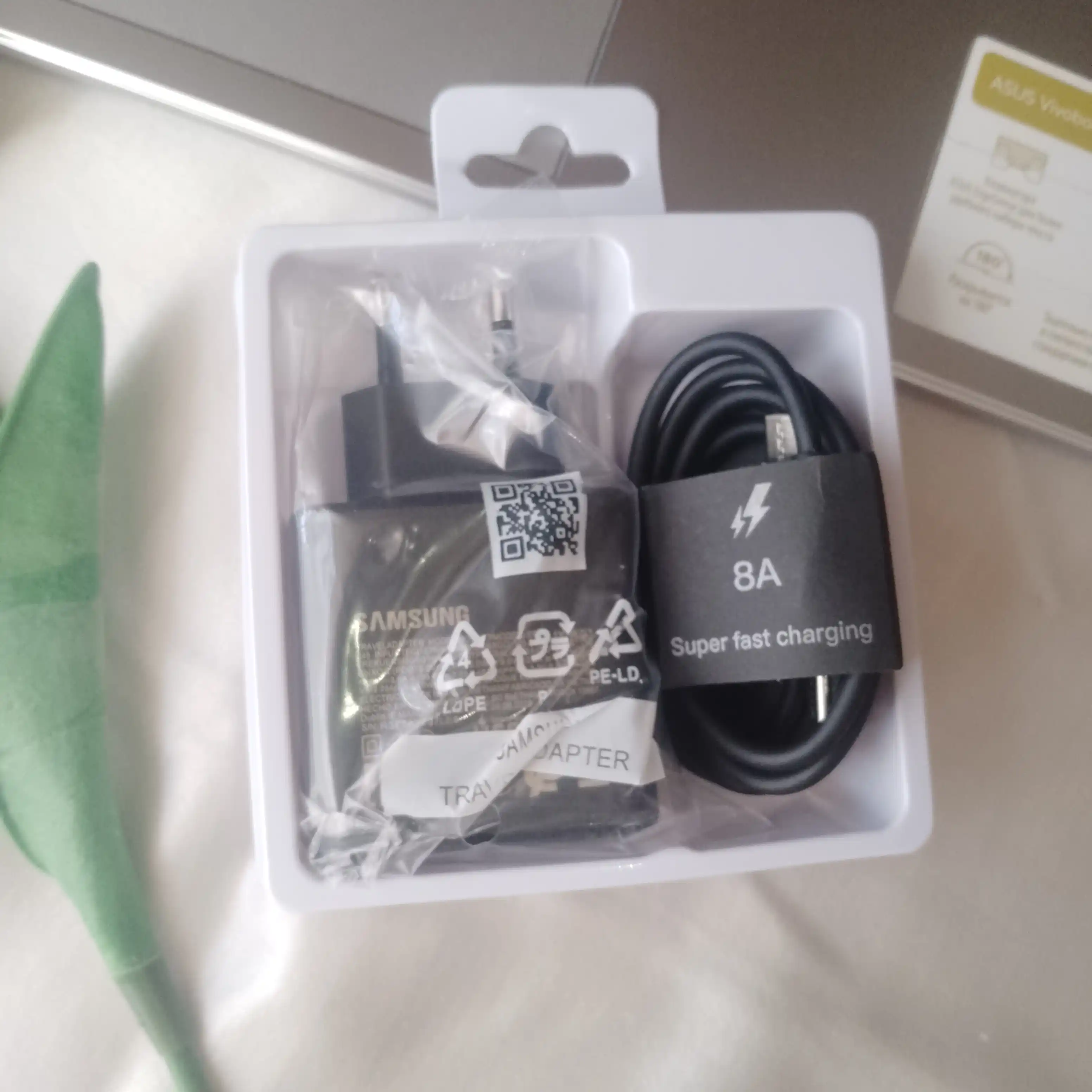 Adapteri, zaryadlovchi qurilma 45WT/Vatt pd tez zaryadlovchi Type-C 8A kabel bilan