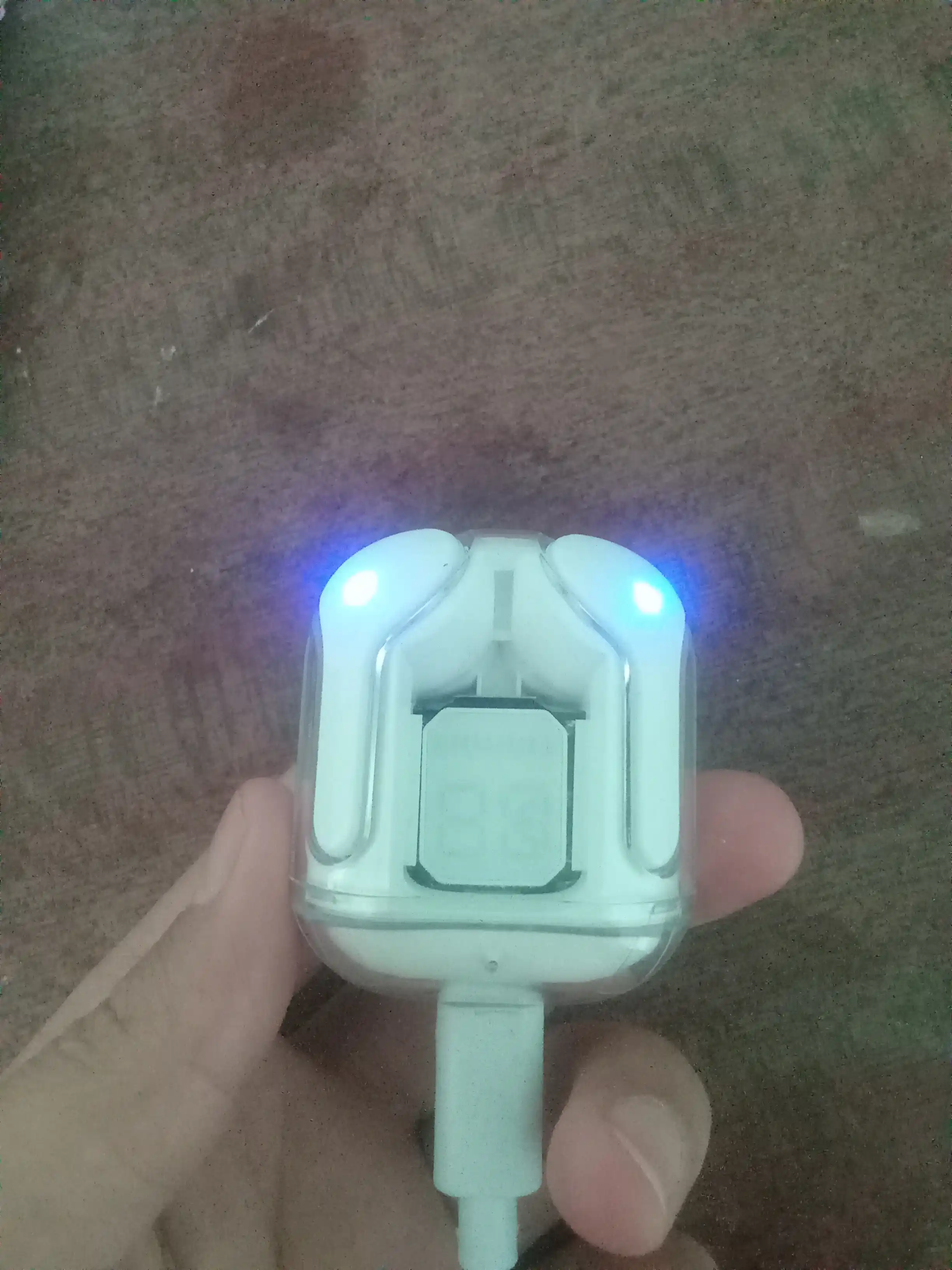 LEDdispleyvaTypeCquvvatlashqutisibilanjihozlangansimsizTWSAIBT Bluetooth 5.3 quloqchinlari